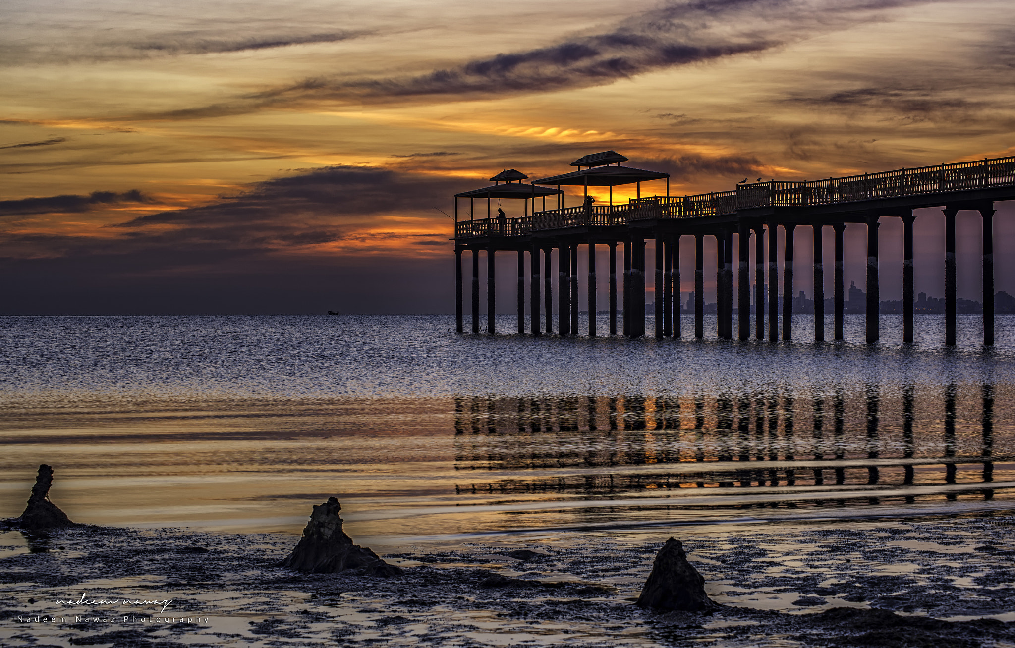 Nikon D810 sample photo. Before sunrise @ fishing peer, kuwait photography