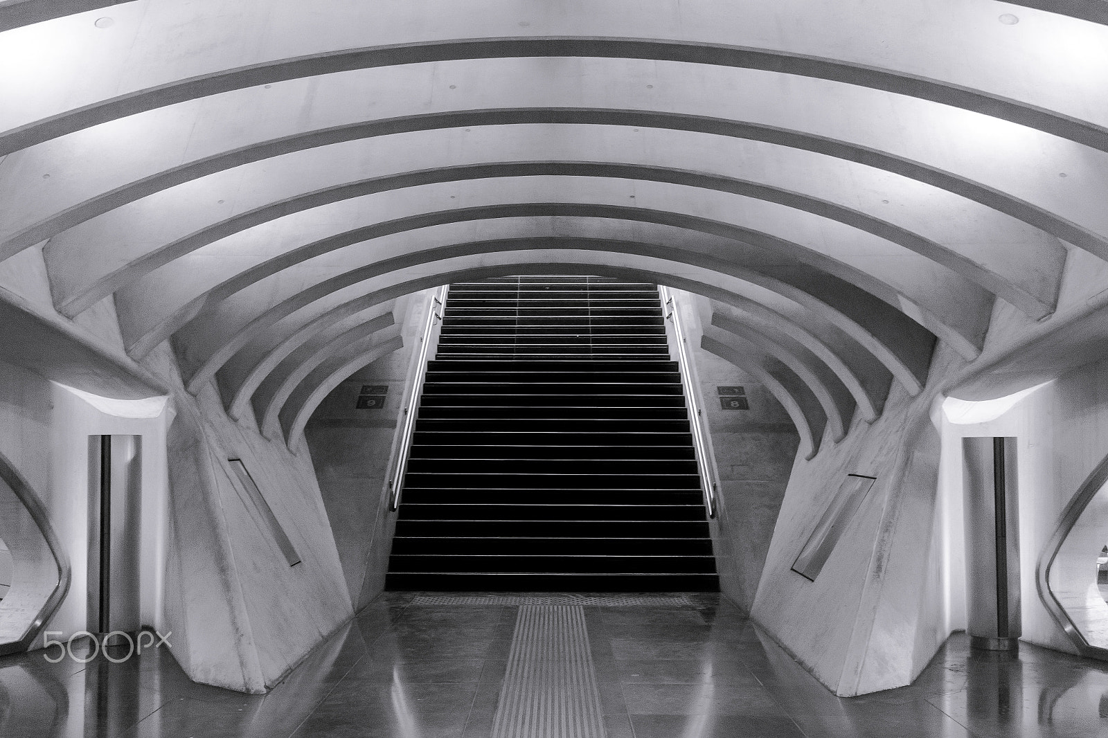 Canon EF-S 24mm F2.8 STM sample photo. Spaceship photography