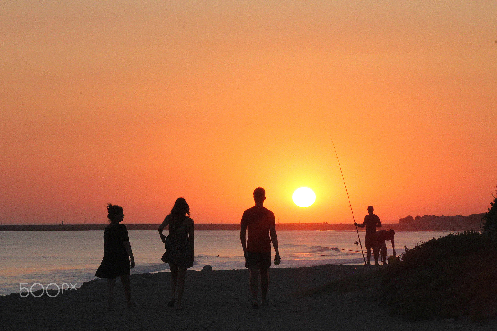 Canon EOS 550D (EOS Rebel T2i / EOS Kiss X4) sample photo. Quequen sunset photography
