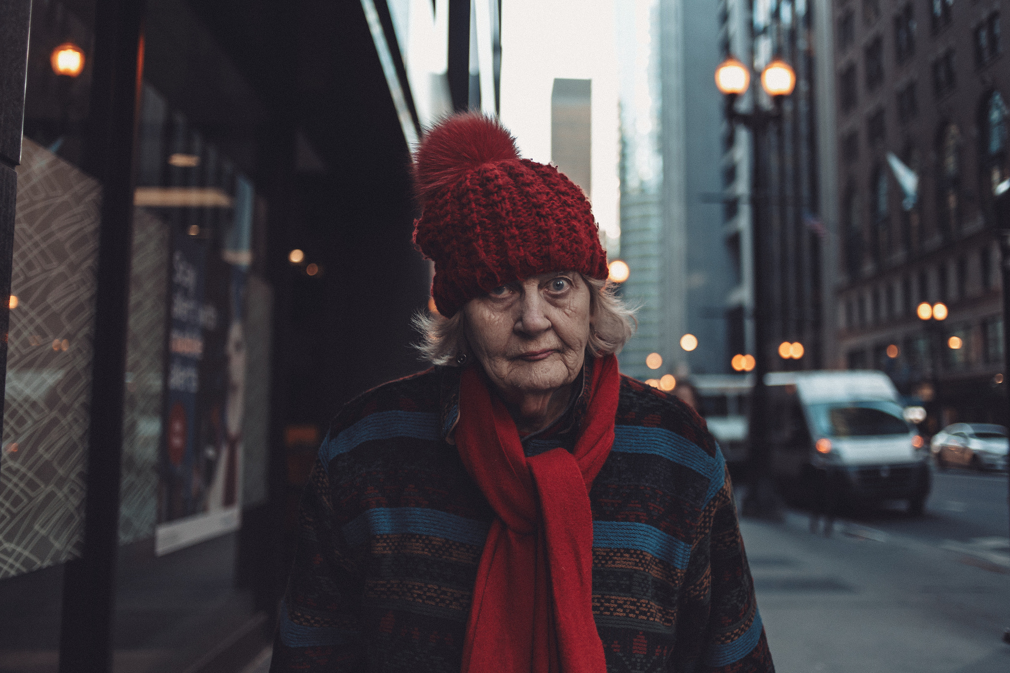 Canon EOS 6D + Canon EF 35mm F2 sample photo. Red. chicago, 2017 photography