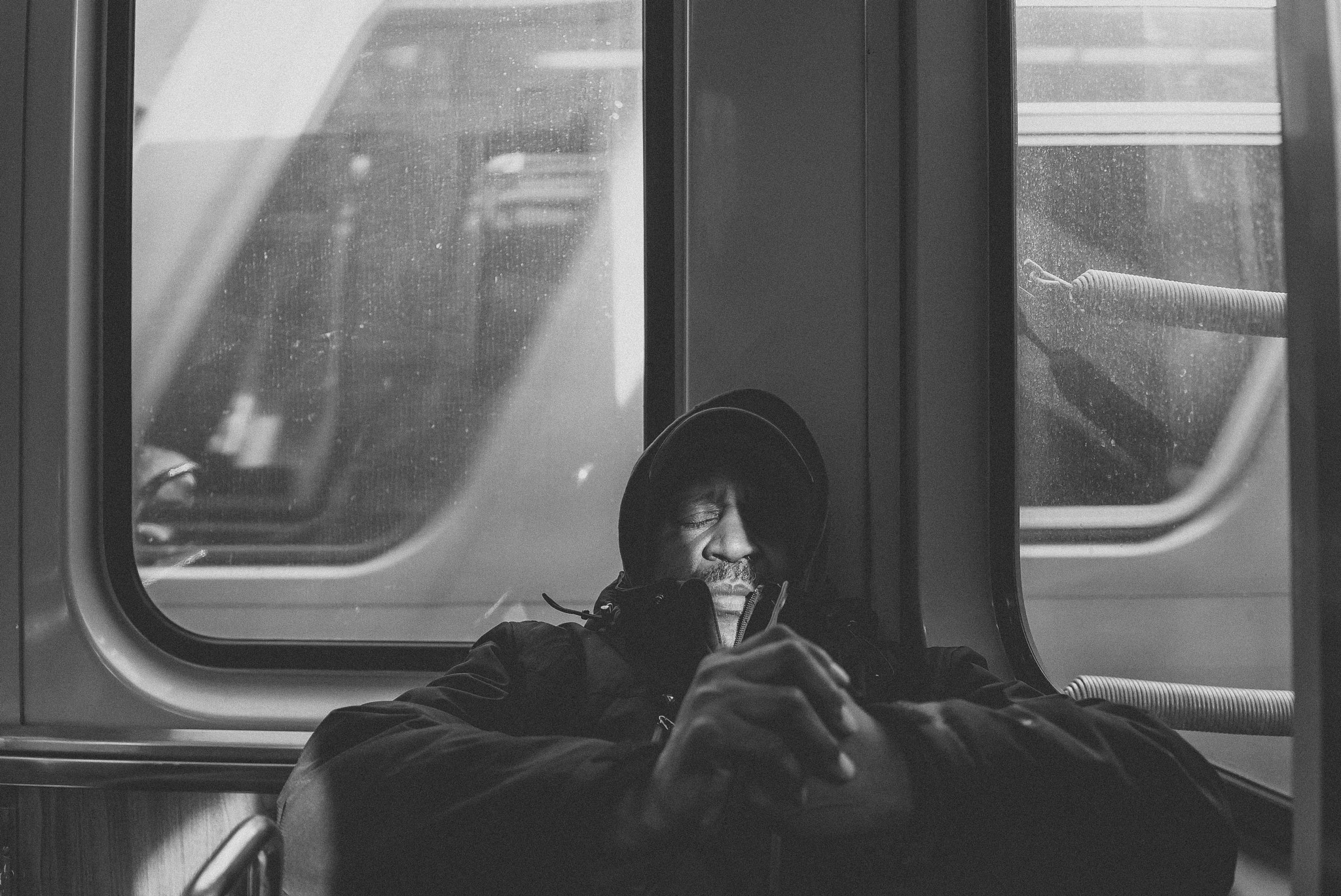 Sony a7S + Sony Sonnar T* FE 35mm F2.8 ZA sample photo. White noise. chicago, 2015 photography