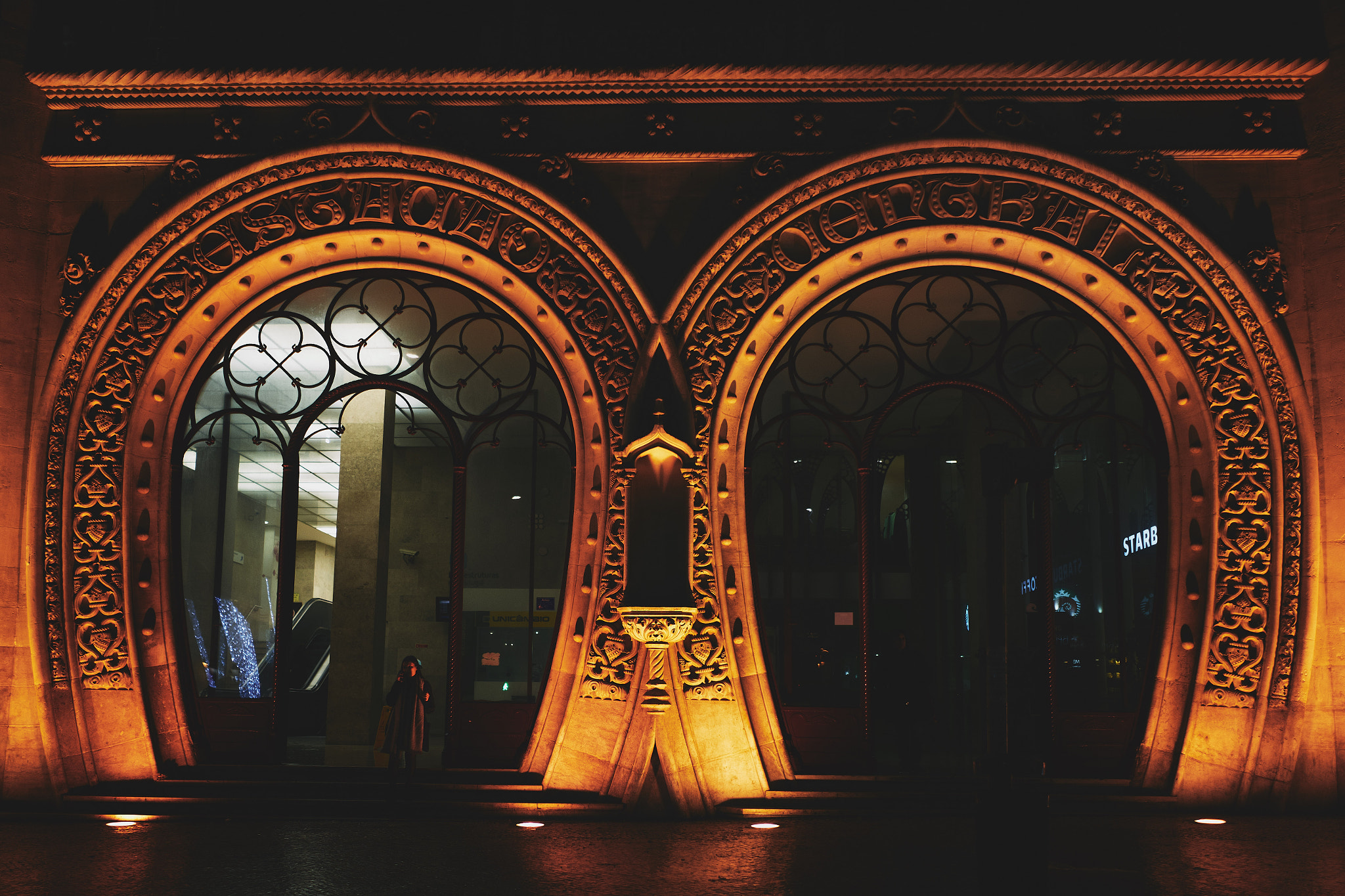 Sony FE 28mm F2 sample photo. Heart of rossio photography