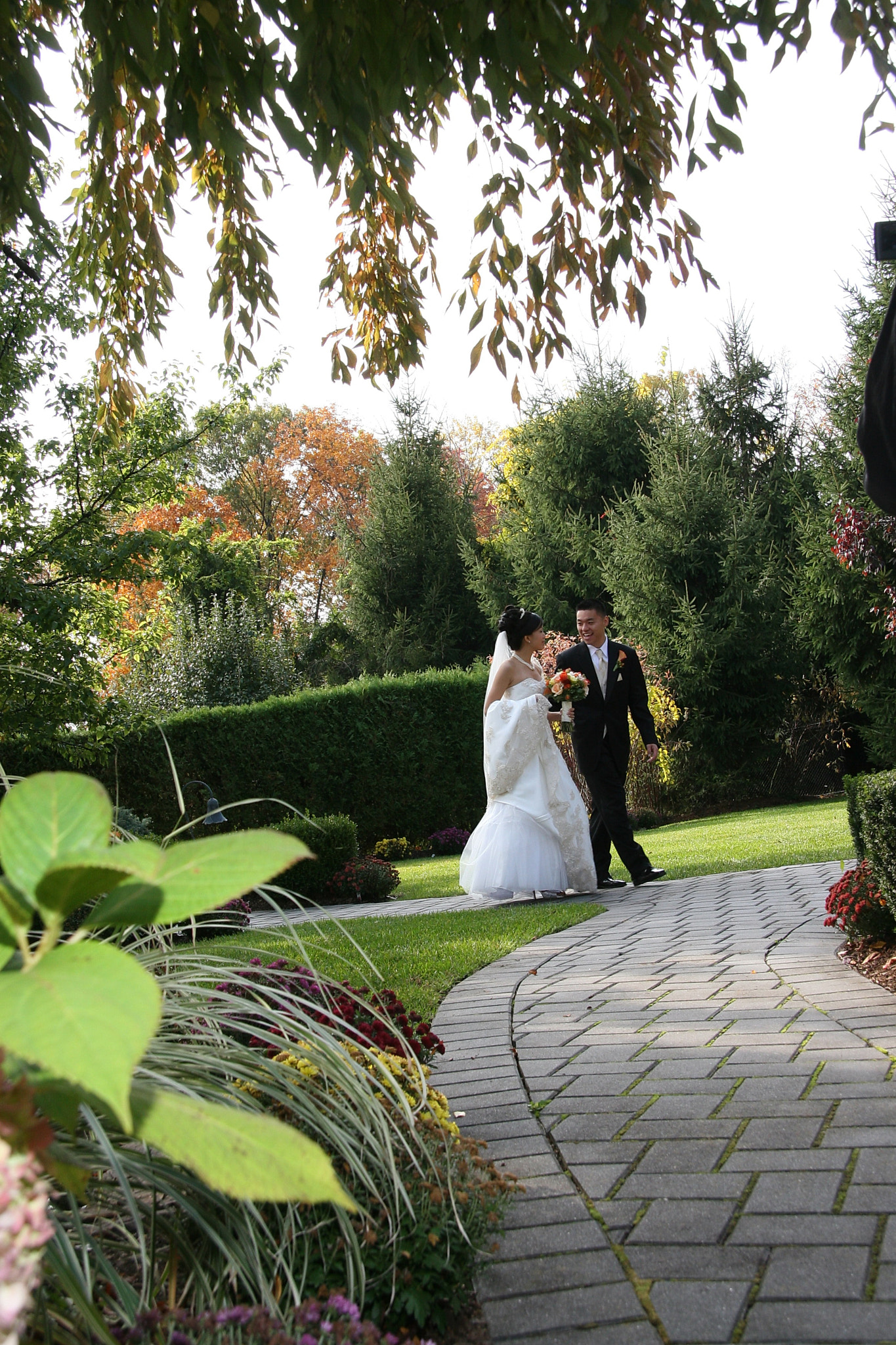 Canon EF-S 17-85mm F4-5.6 IS USM sample photo. Wedding day photography