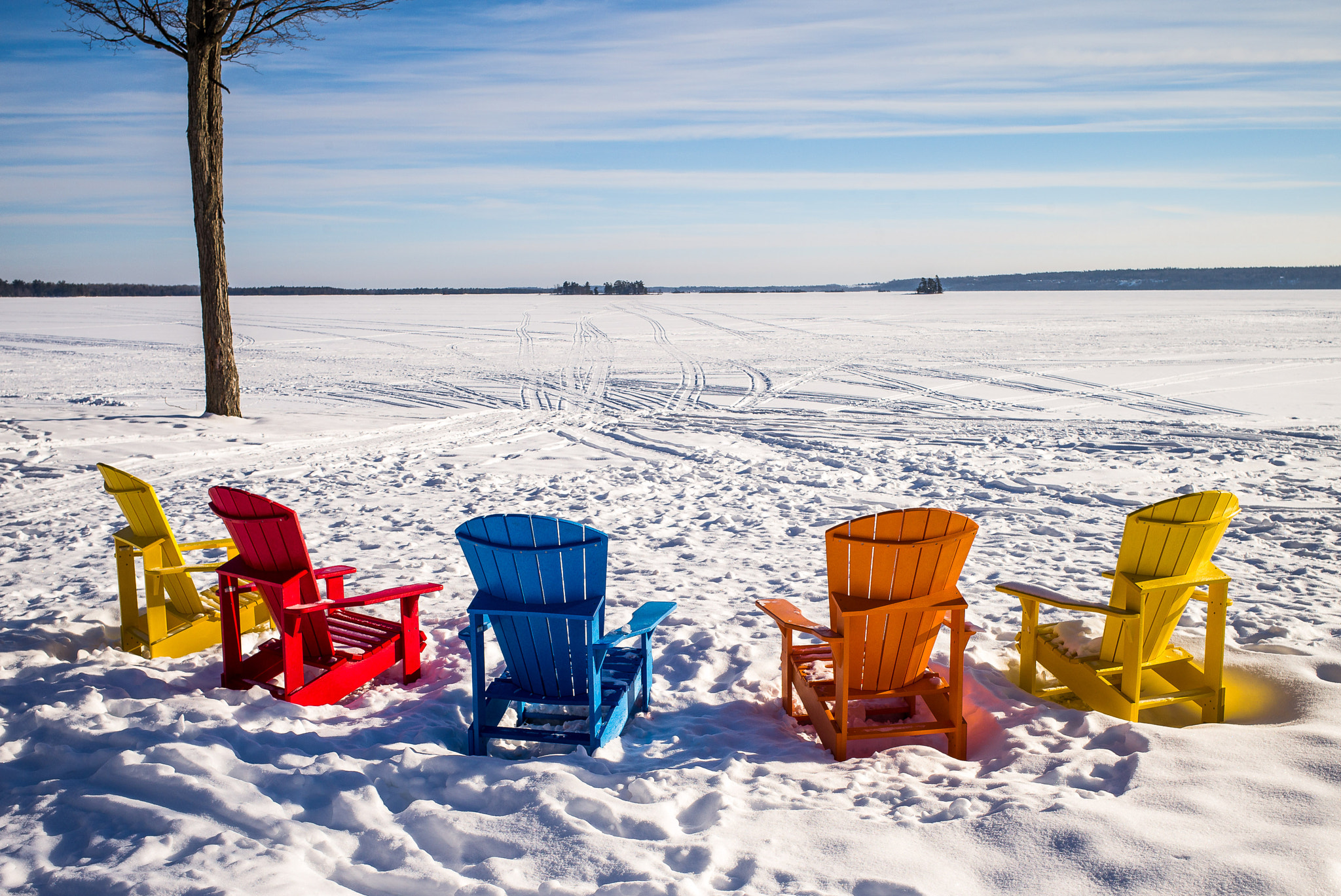 Leica Elmarit-M 28mm F2.8 ASPH sample photo. Spring-waiting chairs photography