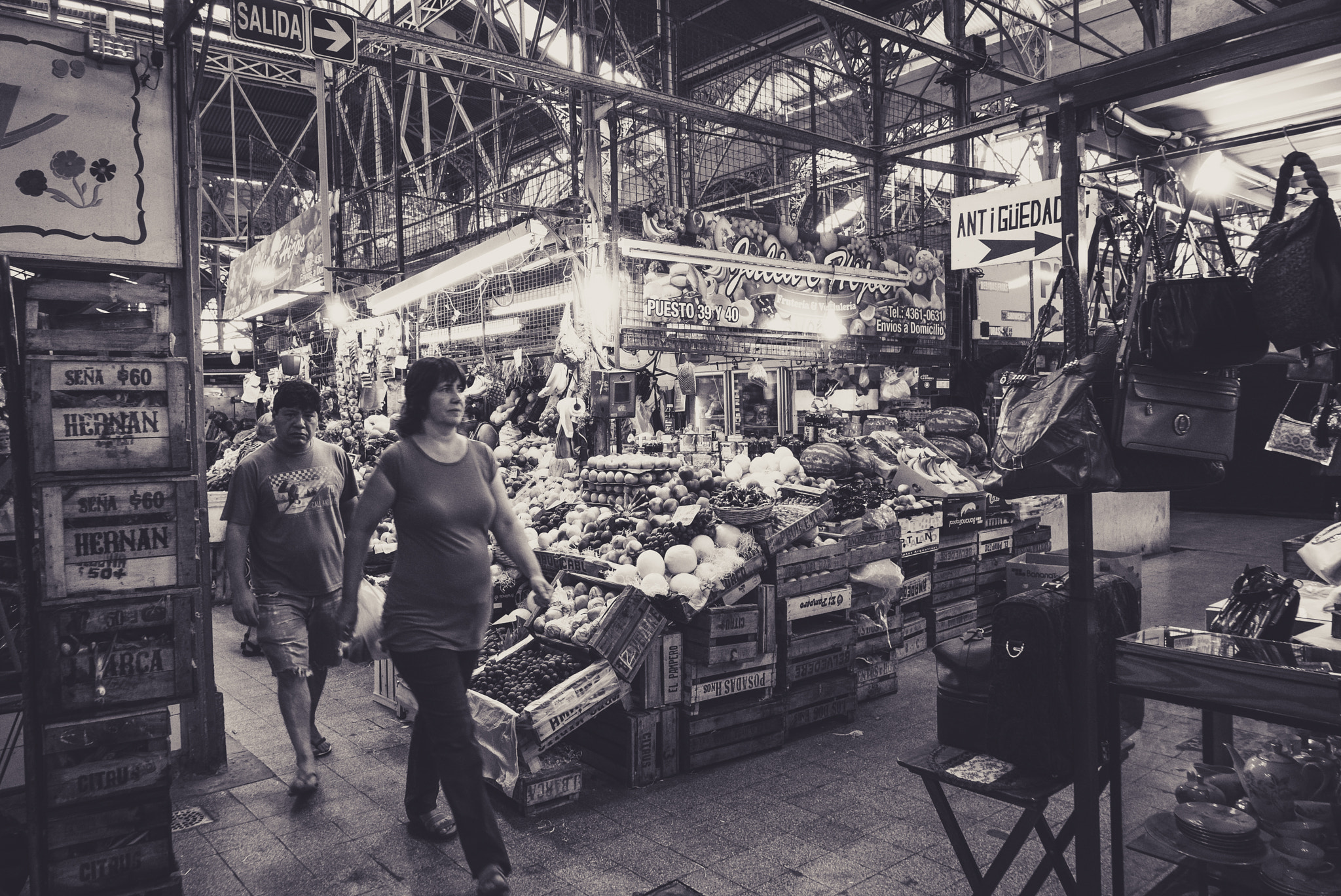 Sony Cyber-shot DSC-RX10 II sample photo. El mercado x photography