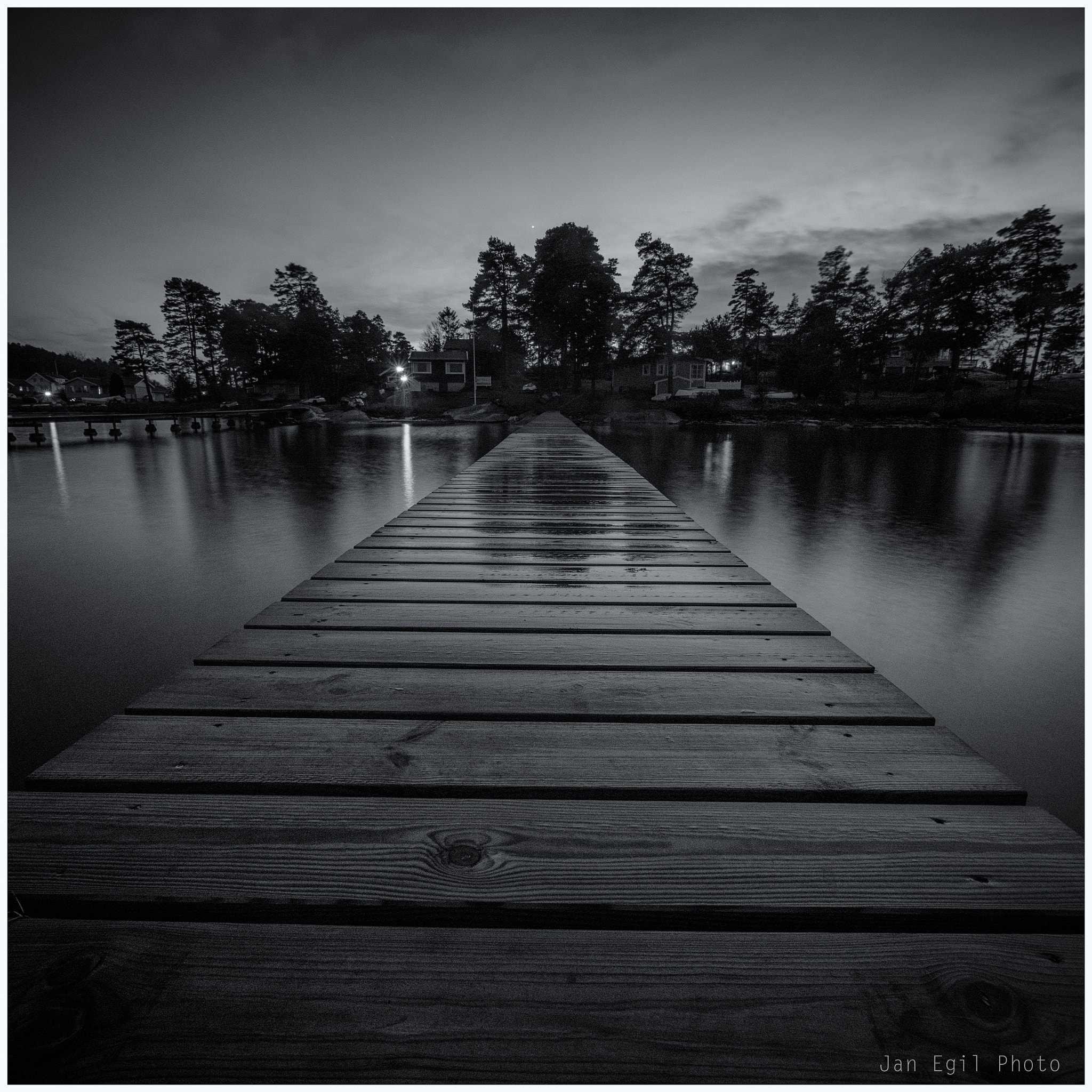 Panasonic Lumix G Vario 7-14mm F4 ASPH sample photo. The pier 2 photography
