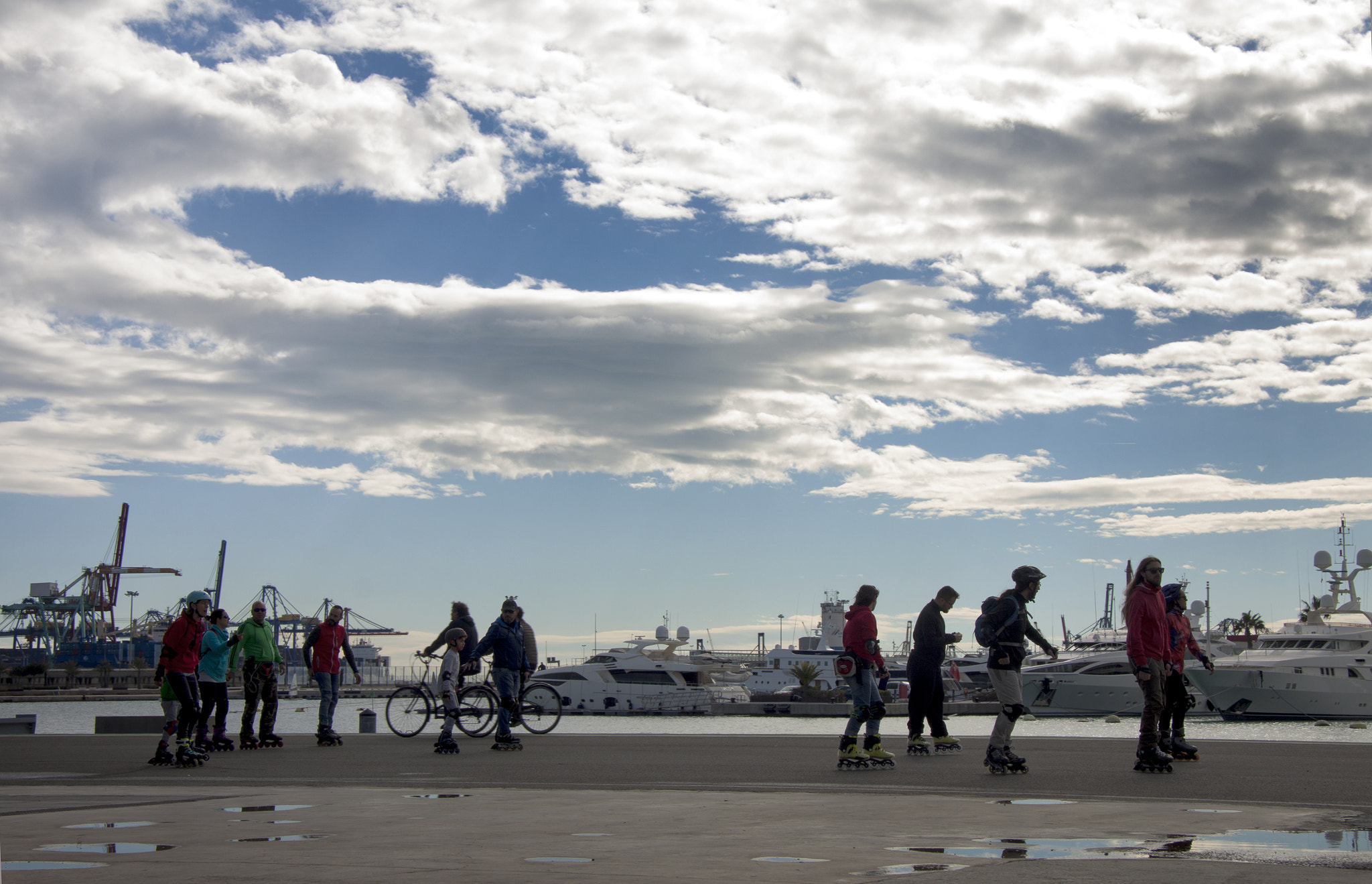 Canon EF-S 17-85mm F4-5.6 IS USM sample photo. Puerto de valencia photography