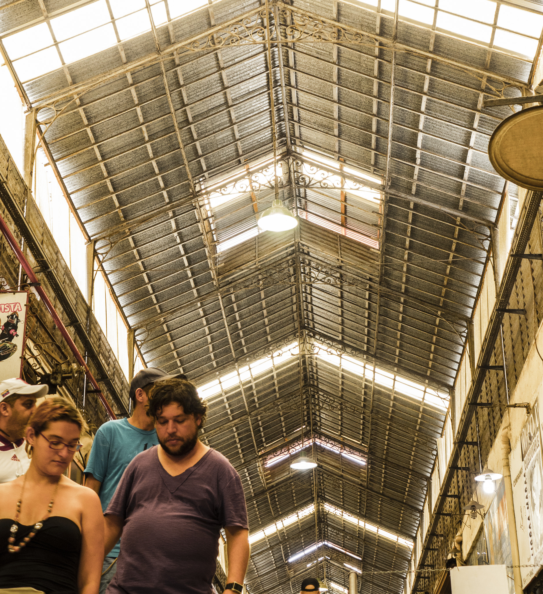 24-200mm F2.8 sample photo. El mercado xl photography