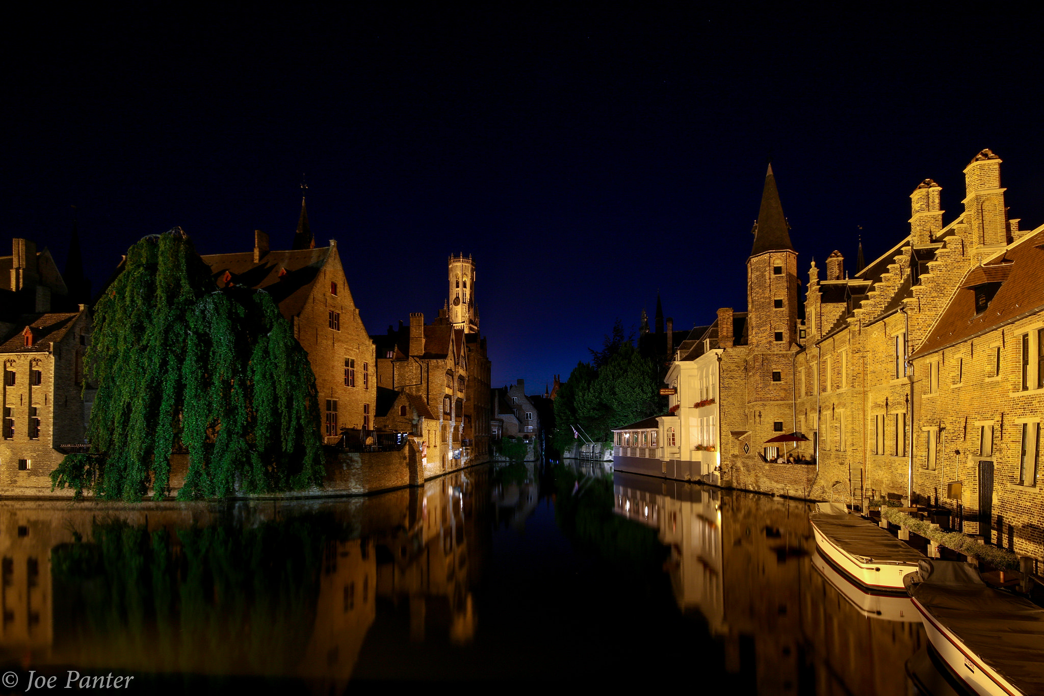 Sigma 10-20mm F4-5.6 EX DC HSM sample photo. In the calm of the night photography
