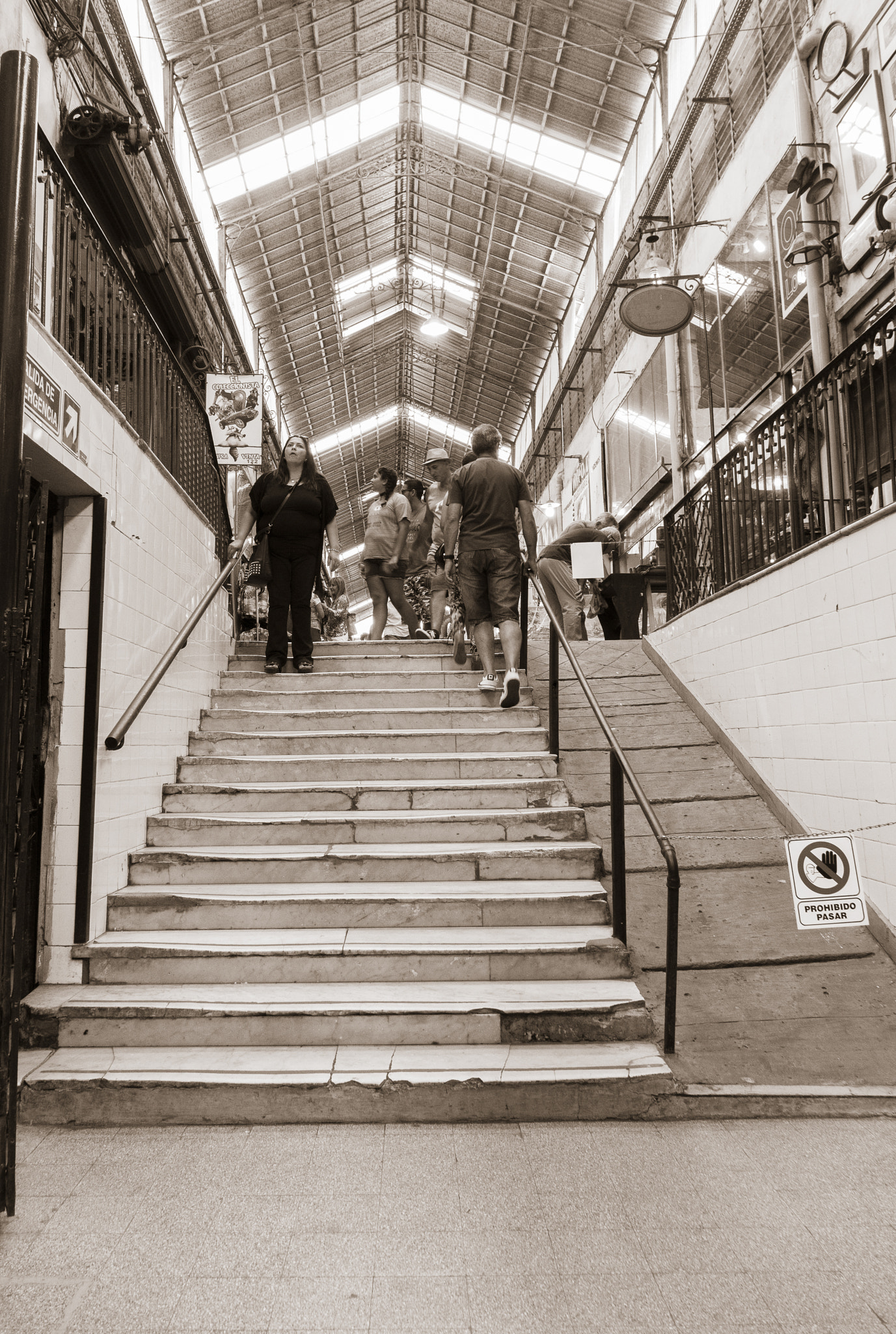 24-200mm F2.8 sample photo. El mercado xlv photography