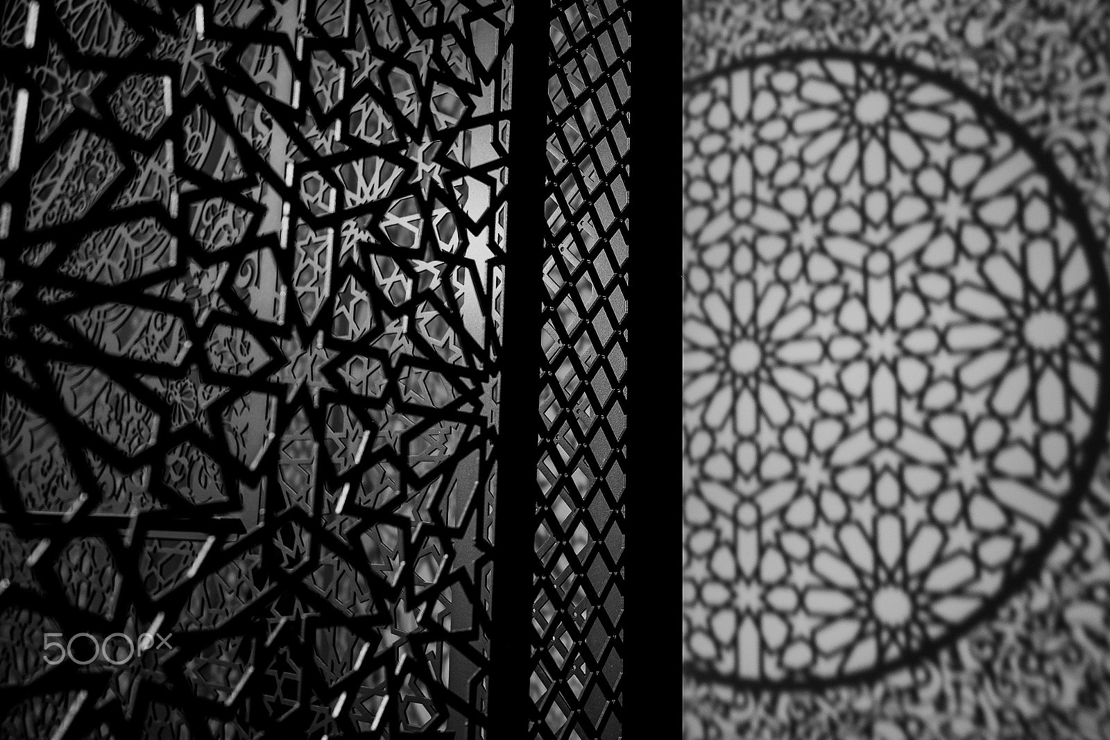 Fujifilm X-T1 + Fujifilm XF 18mm F2 R sample photo. Cube casts a circle photography