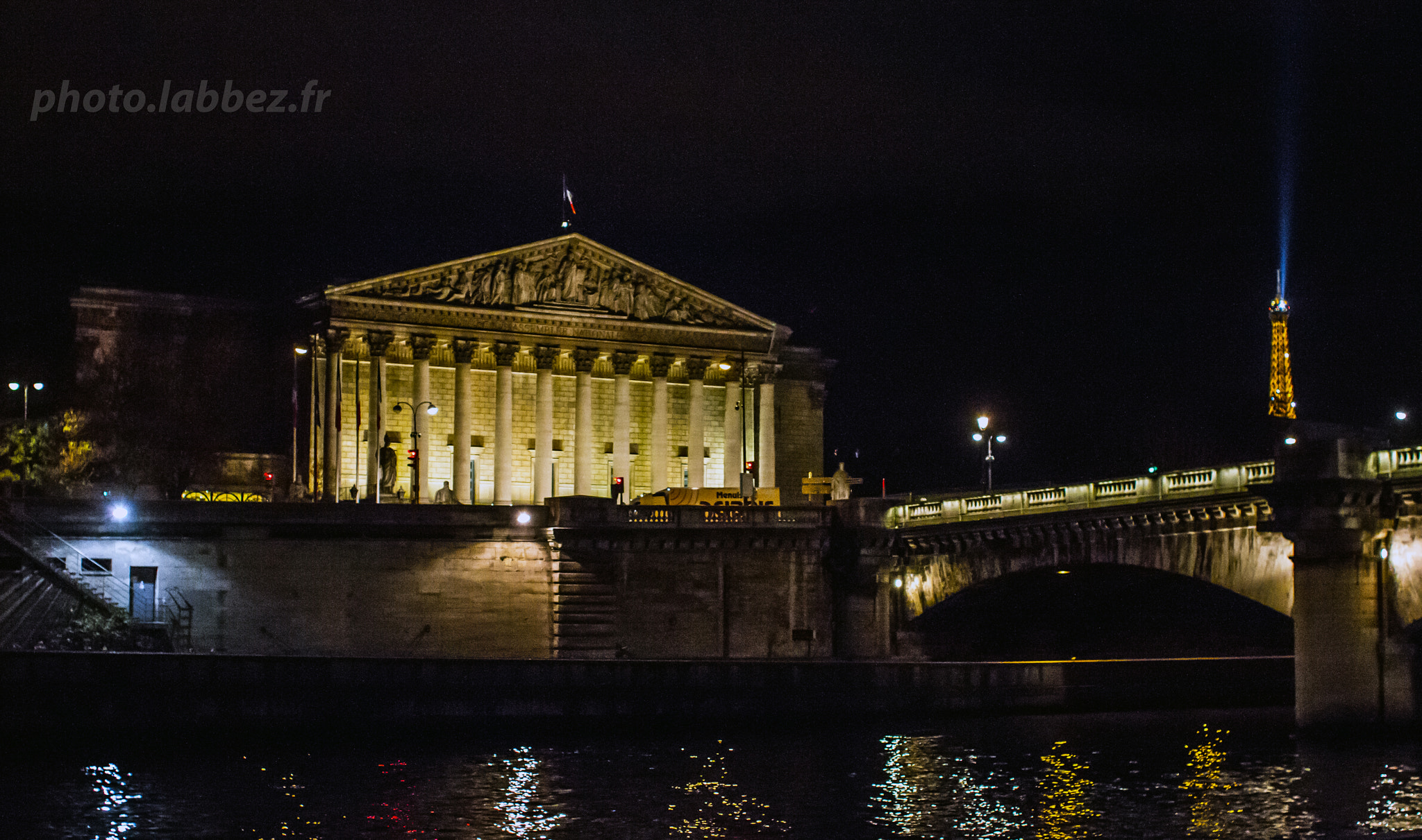 Canon EF 28mm F1.8 USM sample photo. Paris depuis la seine photography