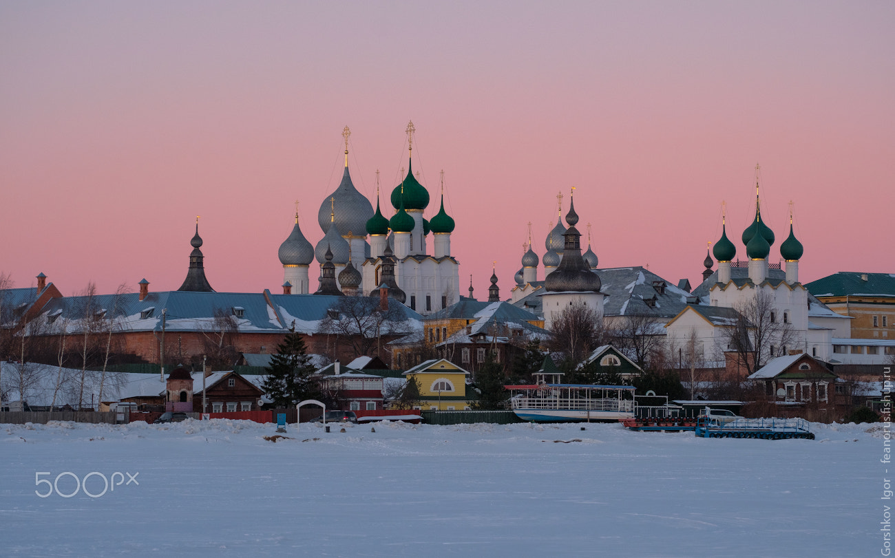 Fujifilm X-T2 + Fujifilm XC 50-230mm F4.5-6.7 OIS sample photo. Rostov kremlin in twilight after sunset photography