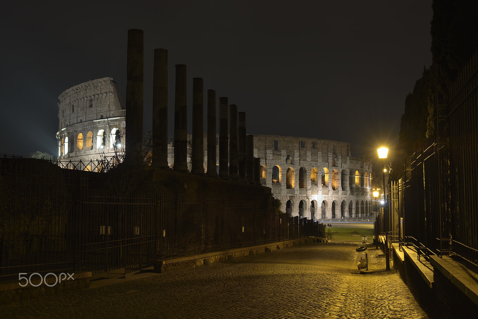 Nikon D800 sample photo. I colori della sera, il colosseo photography