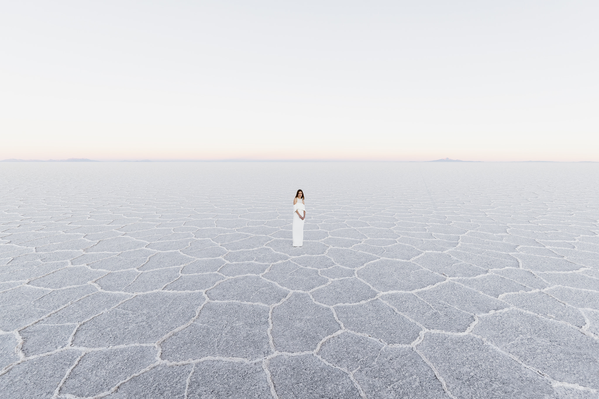 Canon EF 16-35mm F4L IS USM sample photo. Salar de uyuni photography