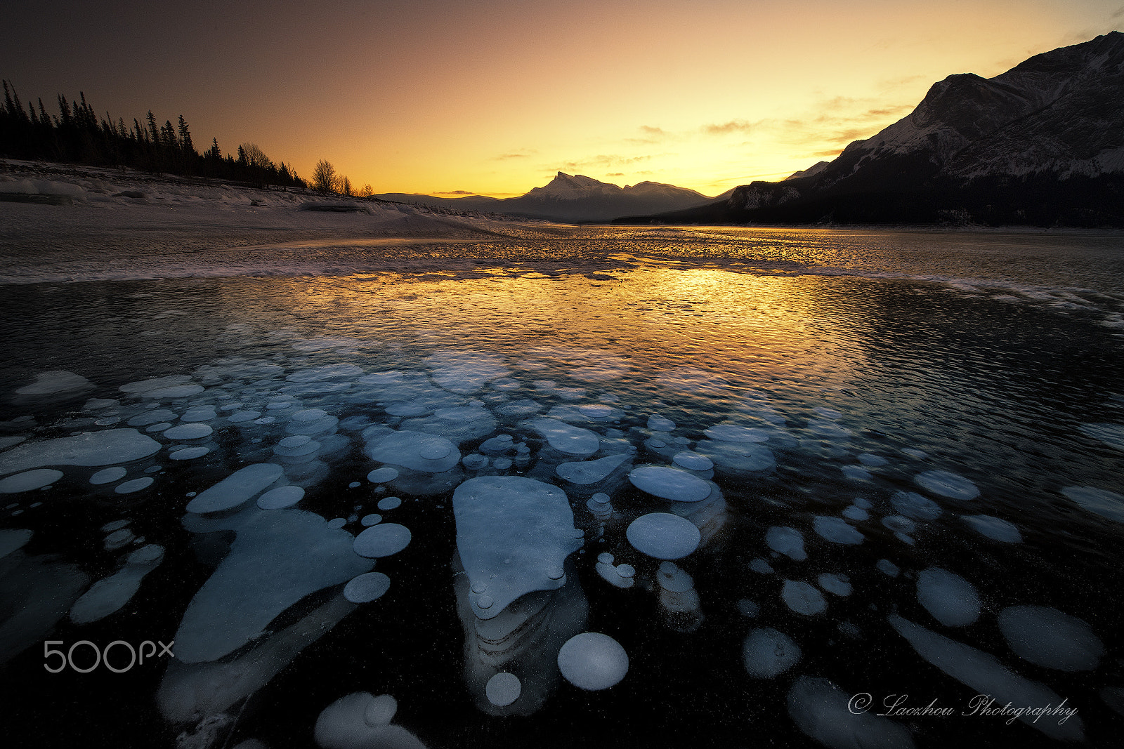 Nikon D5 sample photo. Sunrise & ice bubble photography