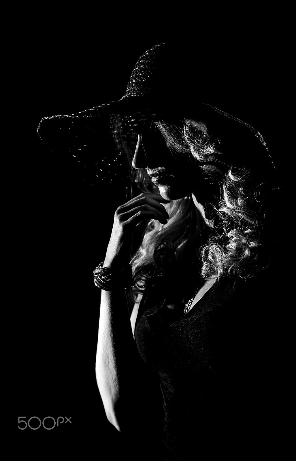 Canon EF 85mm F1.8 USM sample photo. The widow photography