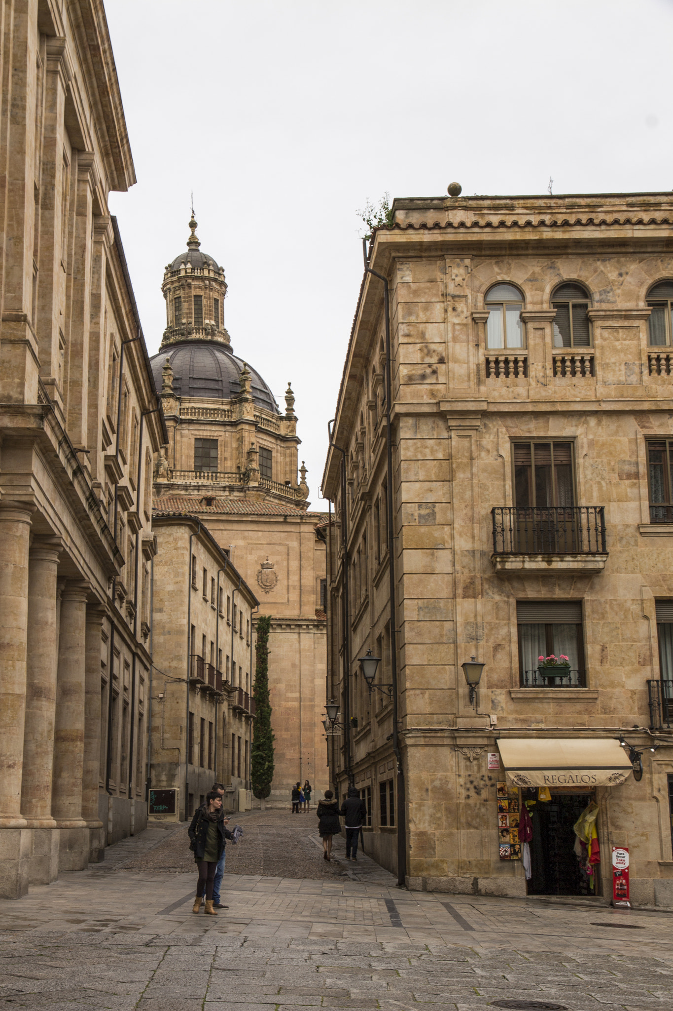 Canon EOS 650D (EOS Rebel T4i / EOS Kiss X6i) sample photo. Salamanca streets photography
