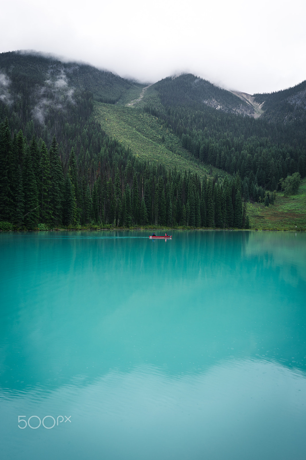 Sony a7 + Sony FE 28mm F2 sample photo. Emerald photography
