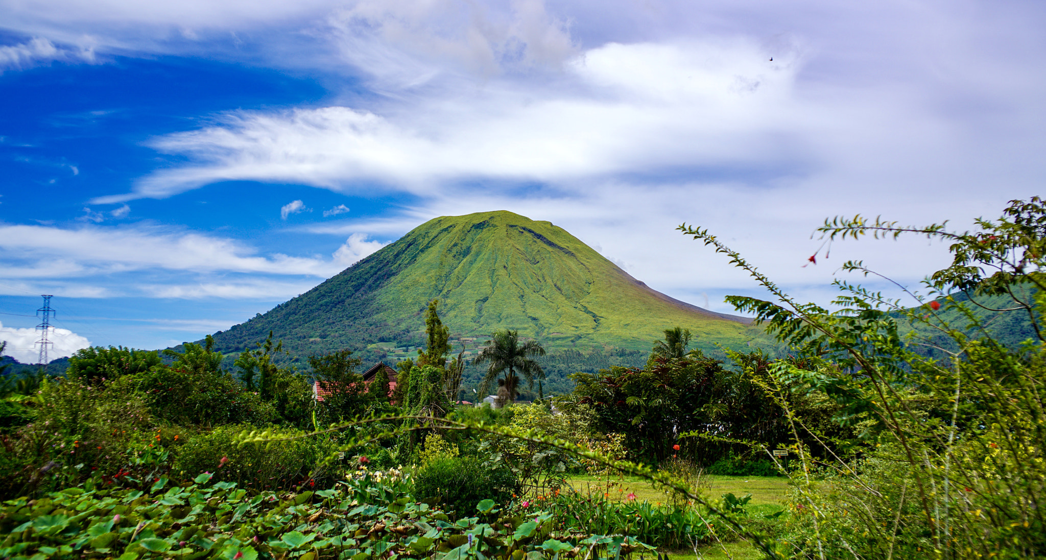 Sony a7R II + DT 40mm F2.8 SAM sample photo. Mt lokon photography