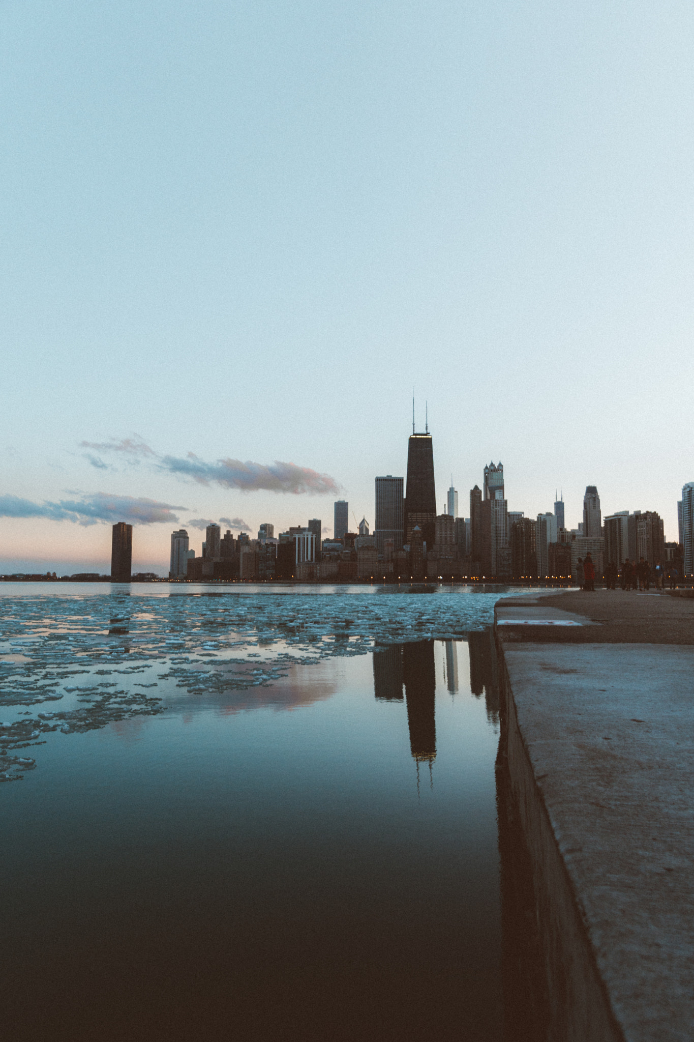 Sony a6300 + Sony E 10-18mm F4 OSS sample photo. Ice breaker photography