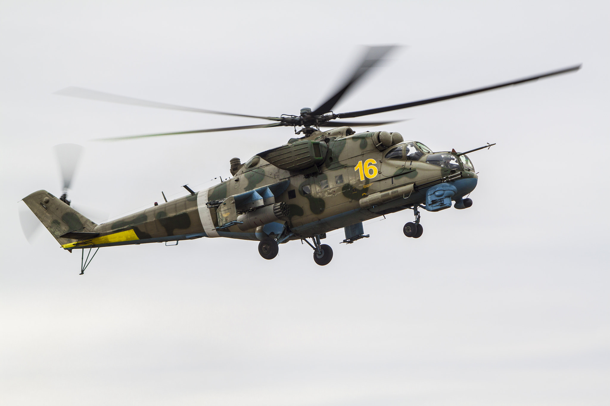 Sigma 70-300mm F4-5.6 APO DG Macro sample photo. Military helicopter in the air photography
