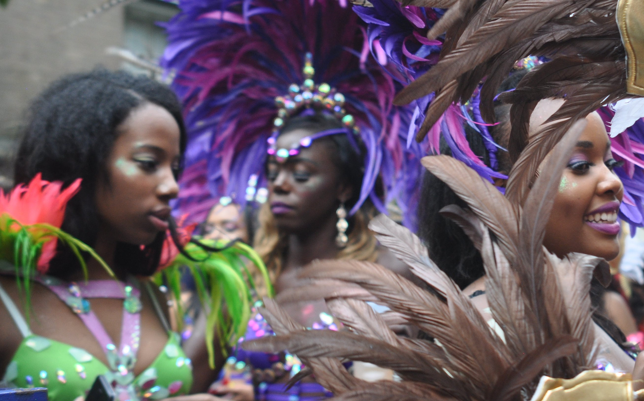 Sigma 28-300mm F3.5-6.3 DG Macro sample photo. Carnivalscapes - smile photography