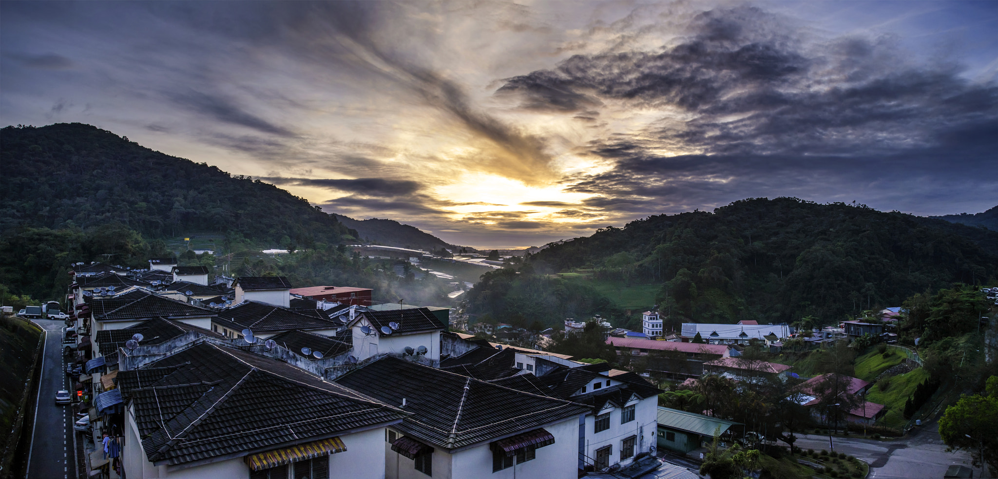 AF Zoom-Nikkor 28-80mm f/3.3-5.6G sample photo. Tringkap morning photography