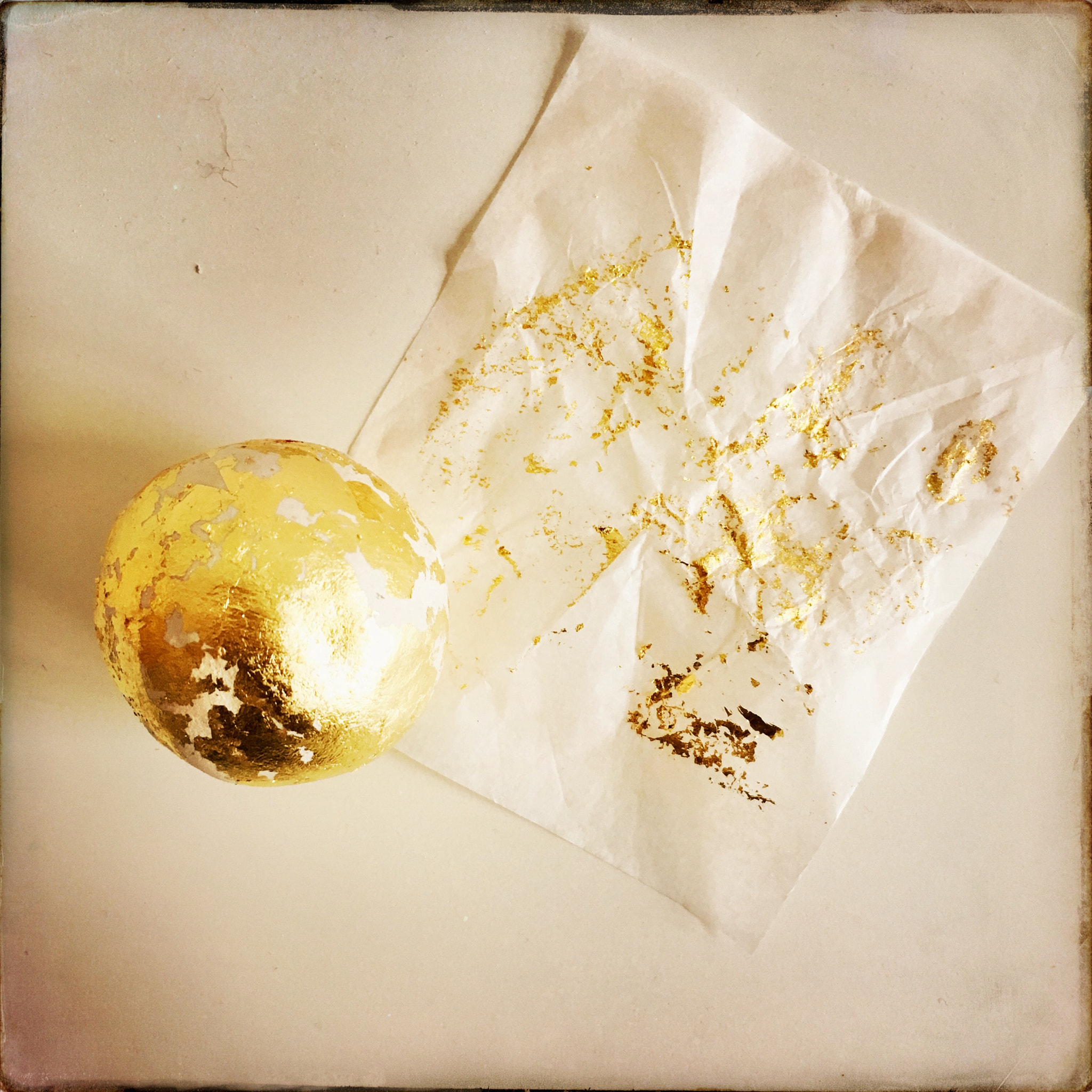 Hipstamatic 331 sample photo. Goldkugel photography
