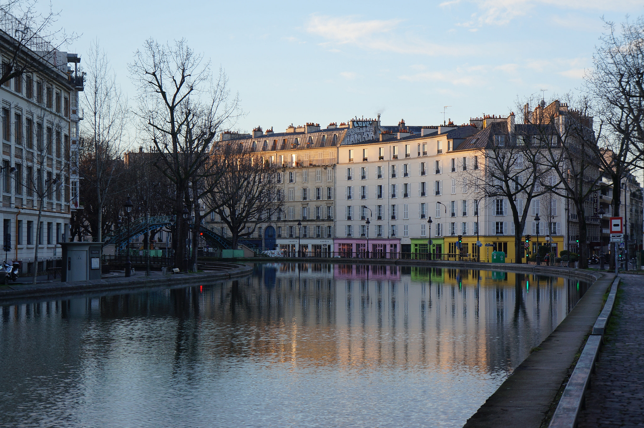 Sony FE 28-70mm F3.5-5.6 OSS sample photo. Canal saint-martin - paris photography