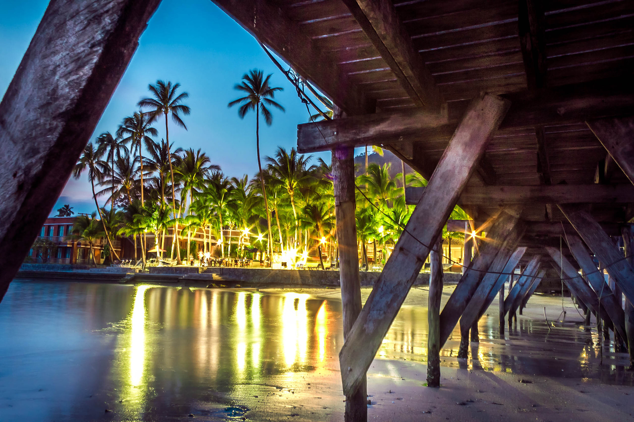 Canon EF-S 18-55mm F3.5-5.6 IS sample photo. Lamai beach photography