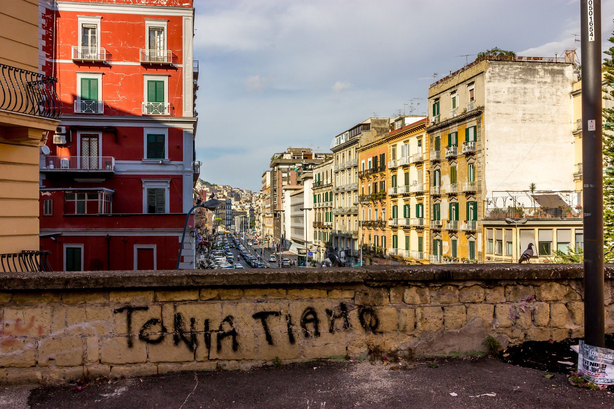 Canon EOS 550D (EOS Rebel T2i / EOS Kiss X4) + Sigma 17-70mm F2.8-4 DC Macro OS HSM sample photo. Napoli photography