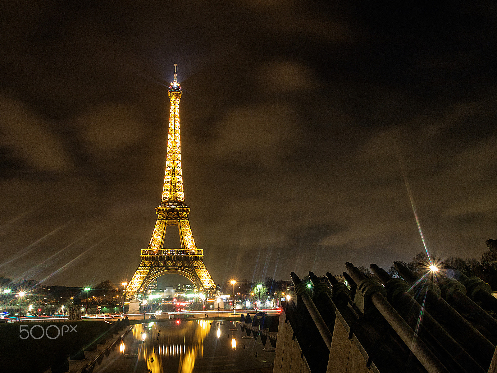 Olympus PEN E-P1 sample photo. Tour eiffel photography