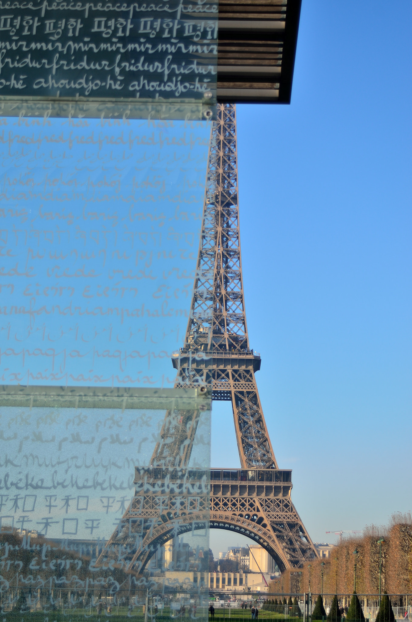 Nikon D7000 sample photo. Transperent eiffel tower photography