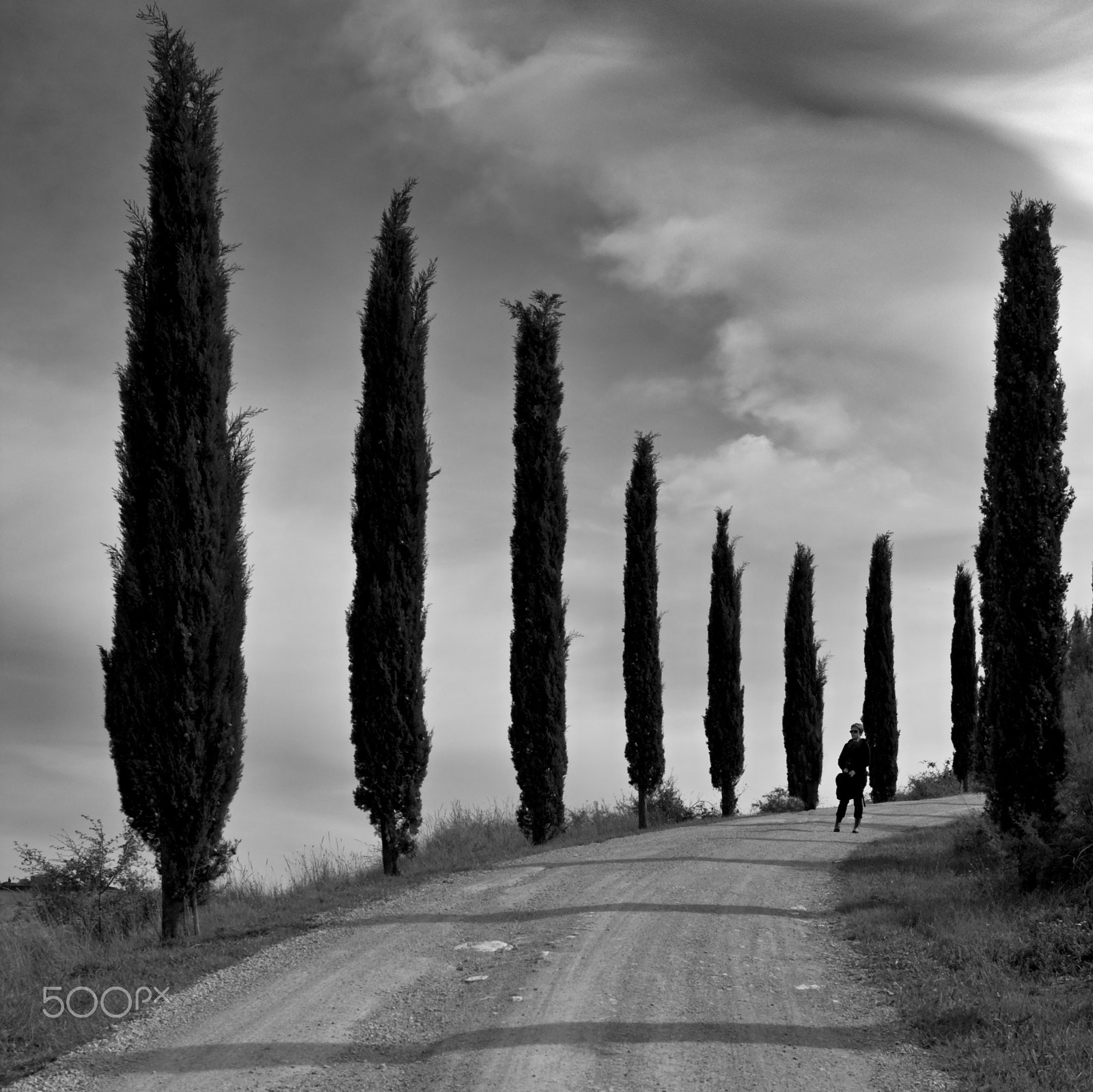 Canon EF 28-105mm f/3.5-4.5 USM sample photo. Country road photography