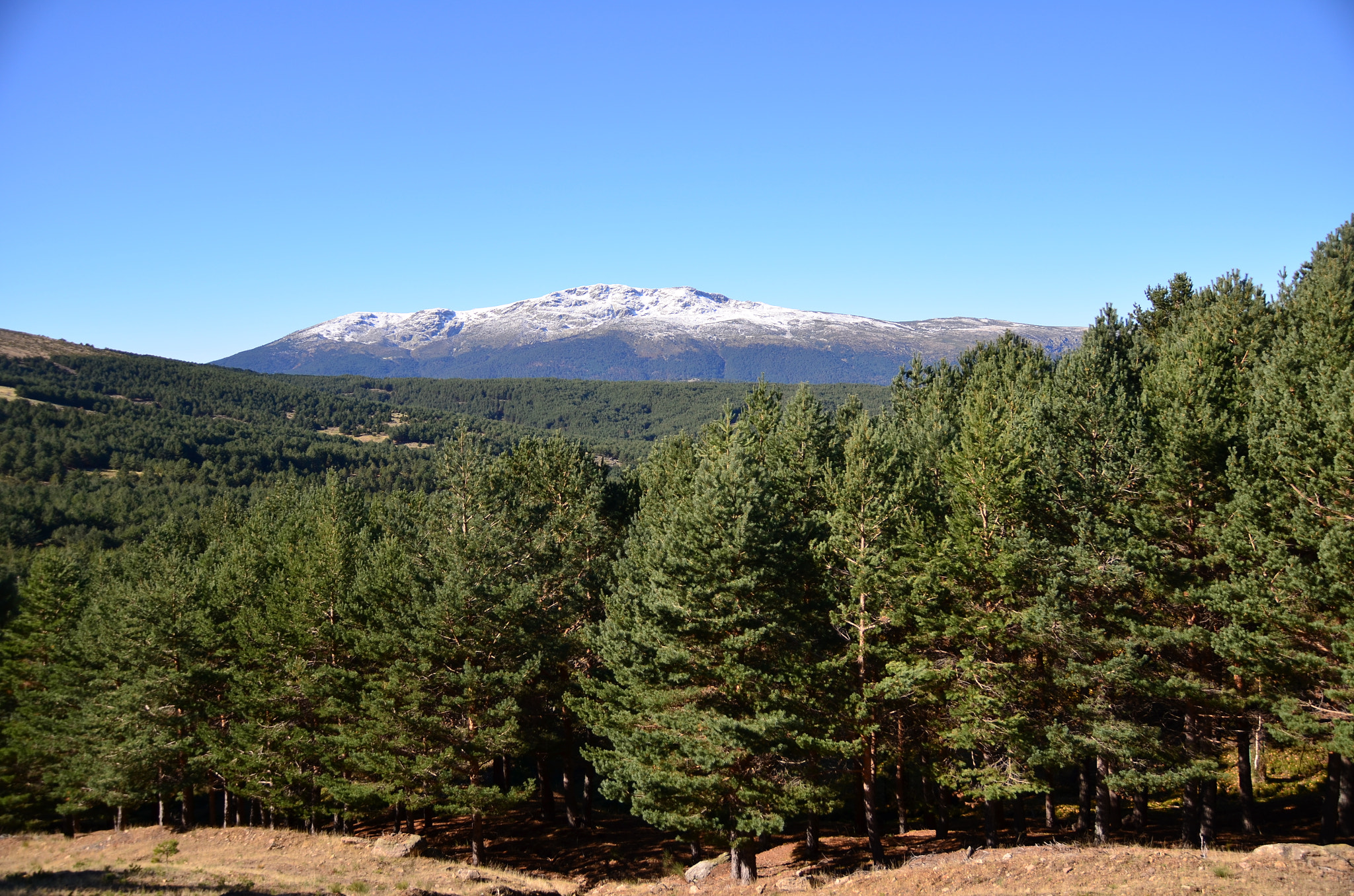 Sigma 18-200mm F3.5-6.3 II DC OS HSM sample photo. La morcuera y de fondo la bola del mundo!!! sierra de madrid photography