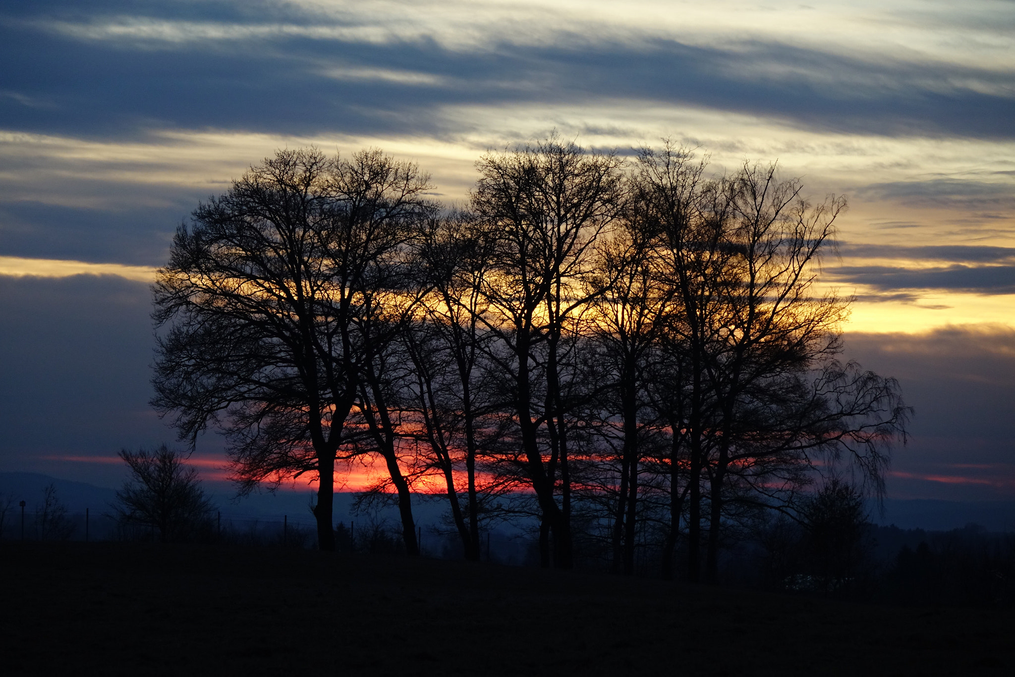 Sony 24-200mm F2.8 sample photo. When the sun goes down photography