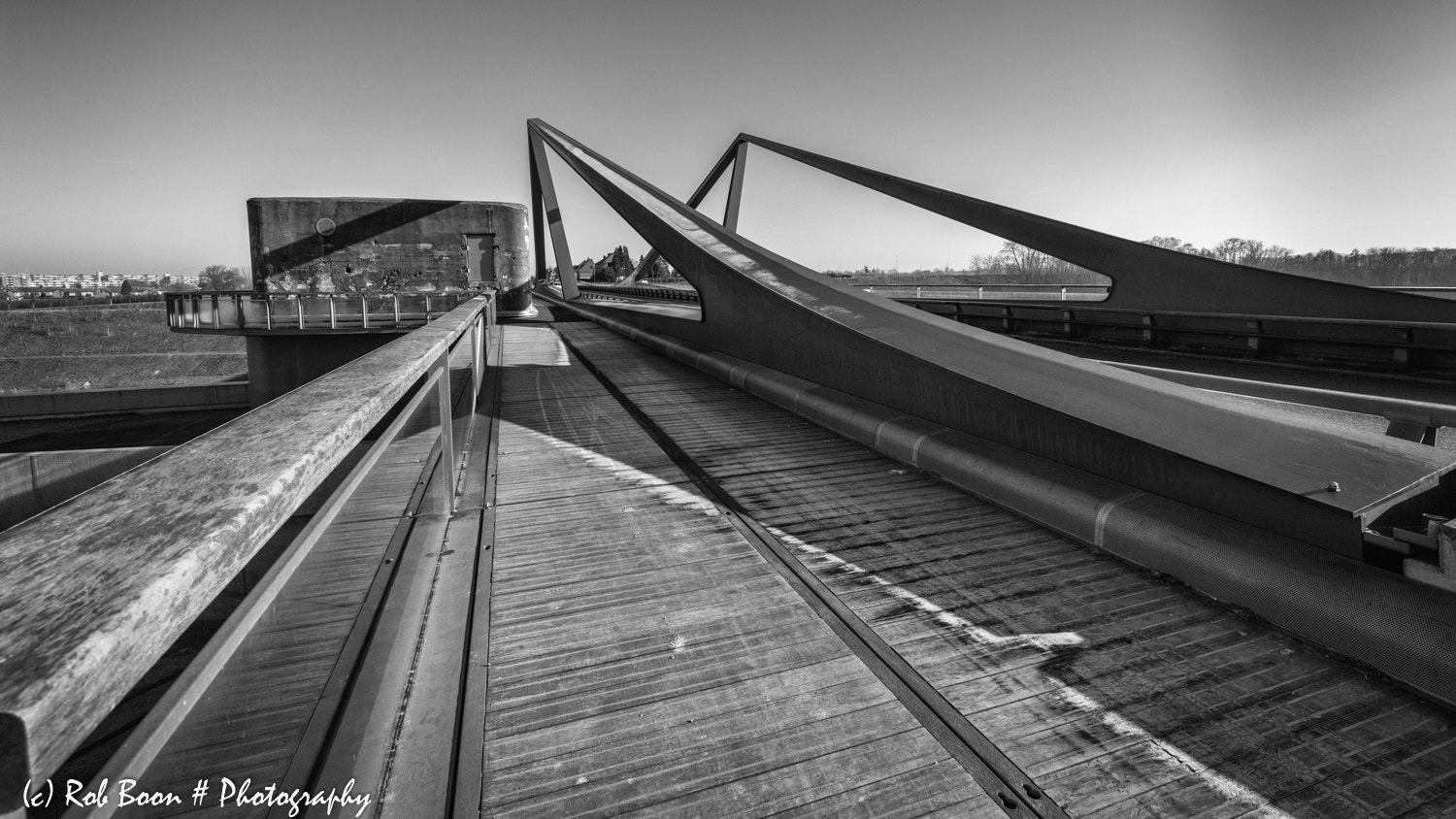 Canon EF 16-35mm F4L IS USM sample photo. Bridge vroenhoven 4 photography