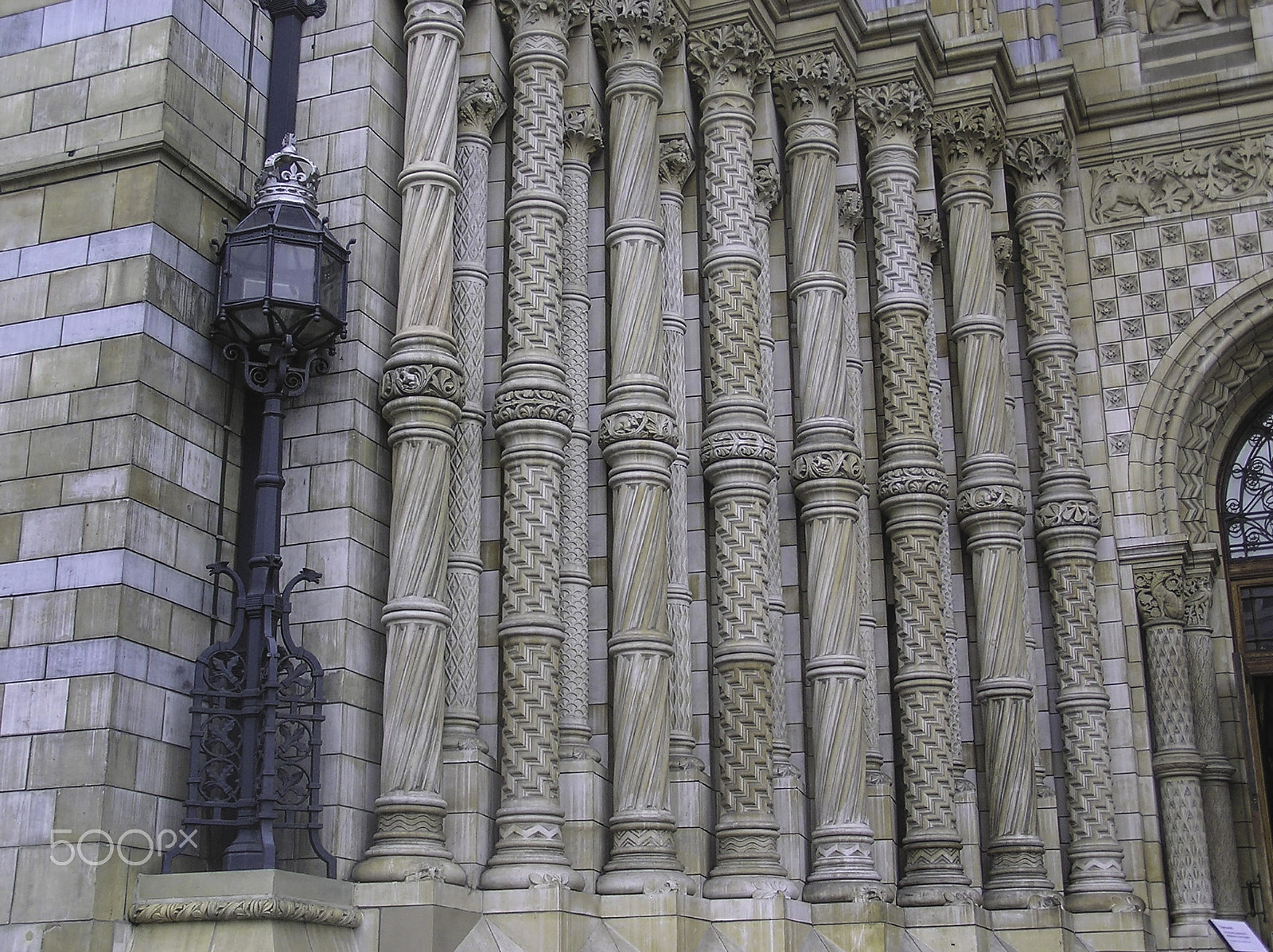 Olympus C750UZ sample photo. Pillars and classic architecture of the exterior of a museum in photography