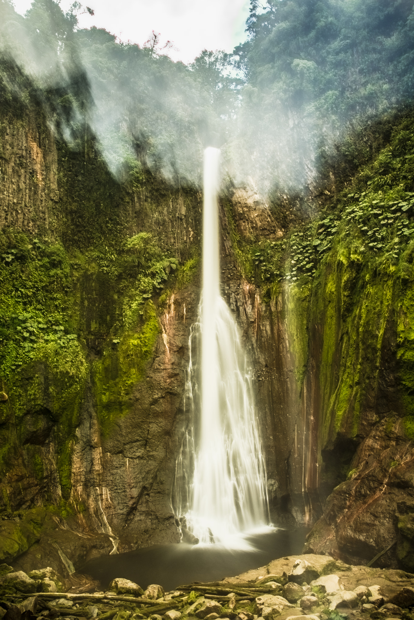 AF Zoom-Nikkor 28-105mm f/3.5-4.5D IF sample photo. Catarata del toro. photography