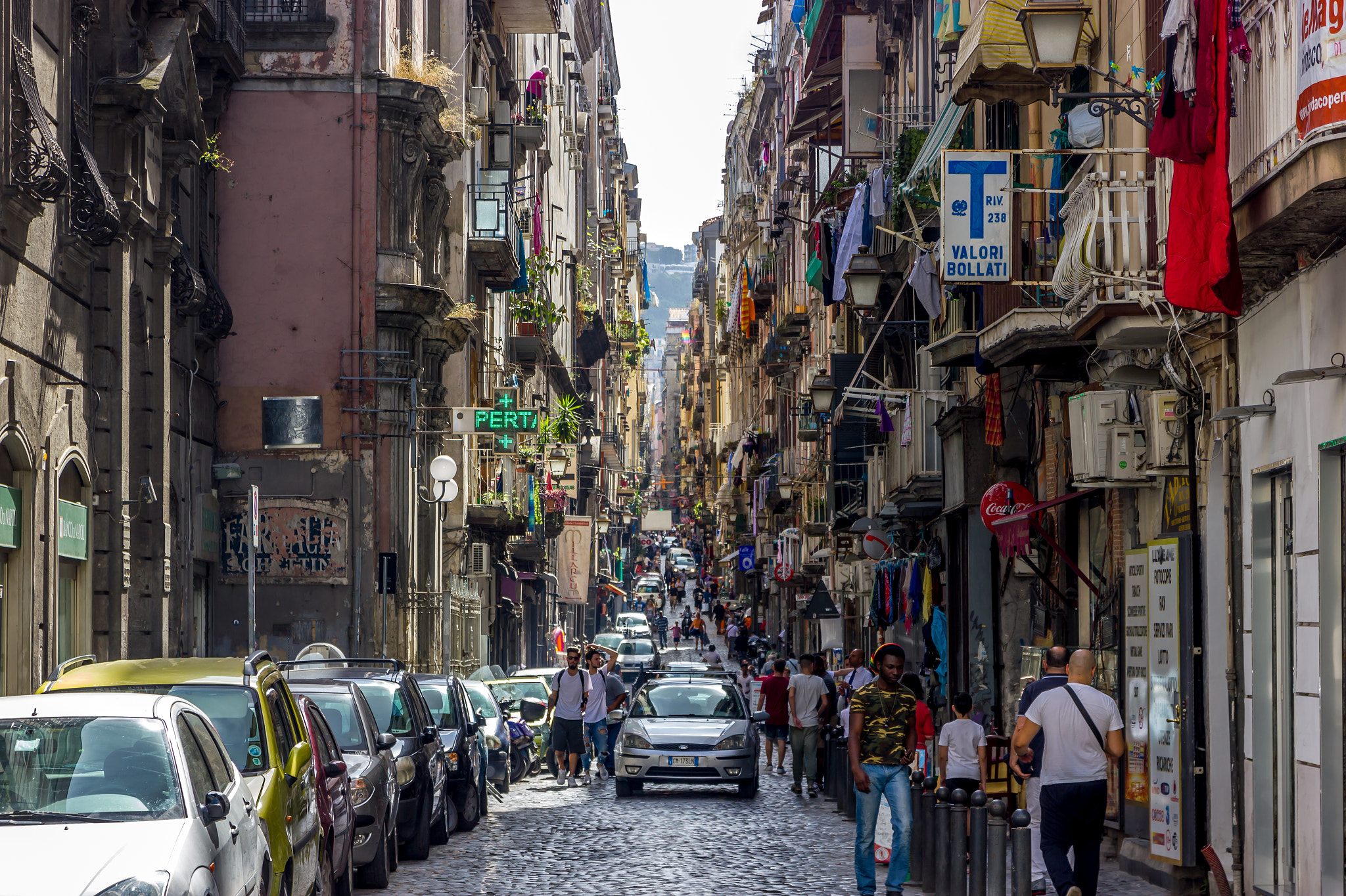 Sigma 17-70mm F2.8-4 DC Macro OS HSM sample photo. Napoli photography