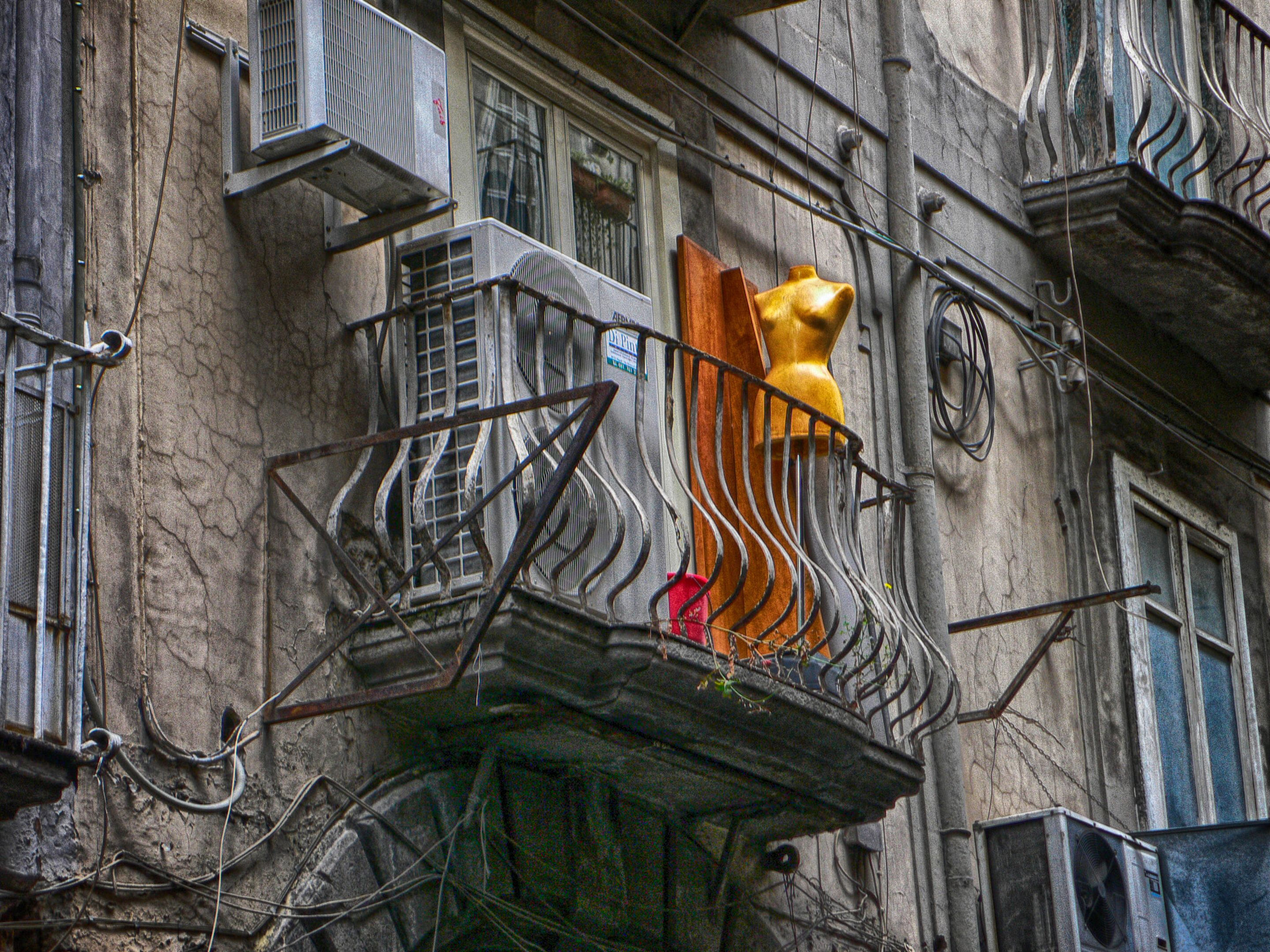 Panasonic DMC-LX1 sample photo. Terrace storeroom in naples photography