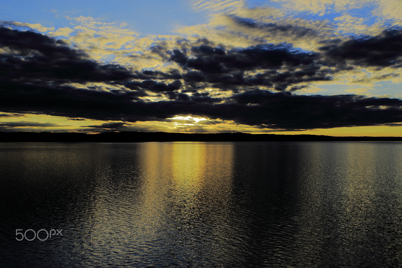 Canon EF 24-70mm F2.8L USM sample photo. Decsending sun photography