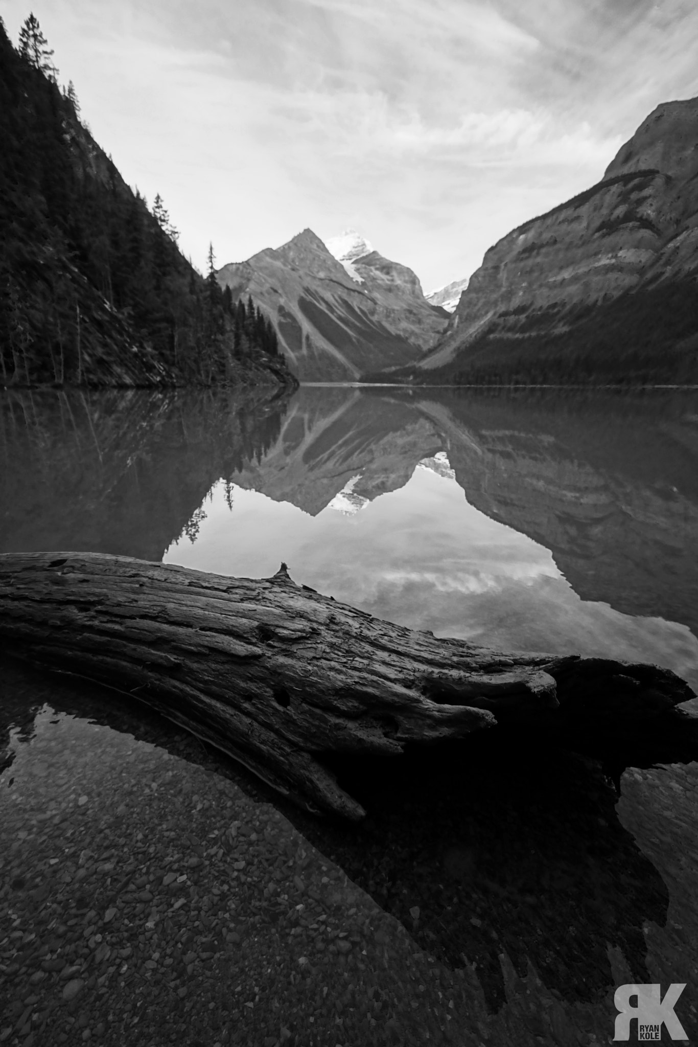 Sony ILCA-77M2 + DT 10-24mm F3.5-4.5 SAM sample photo. Kinney lake photography