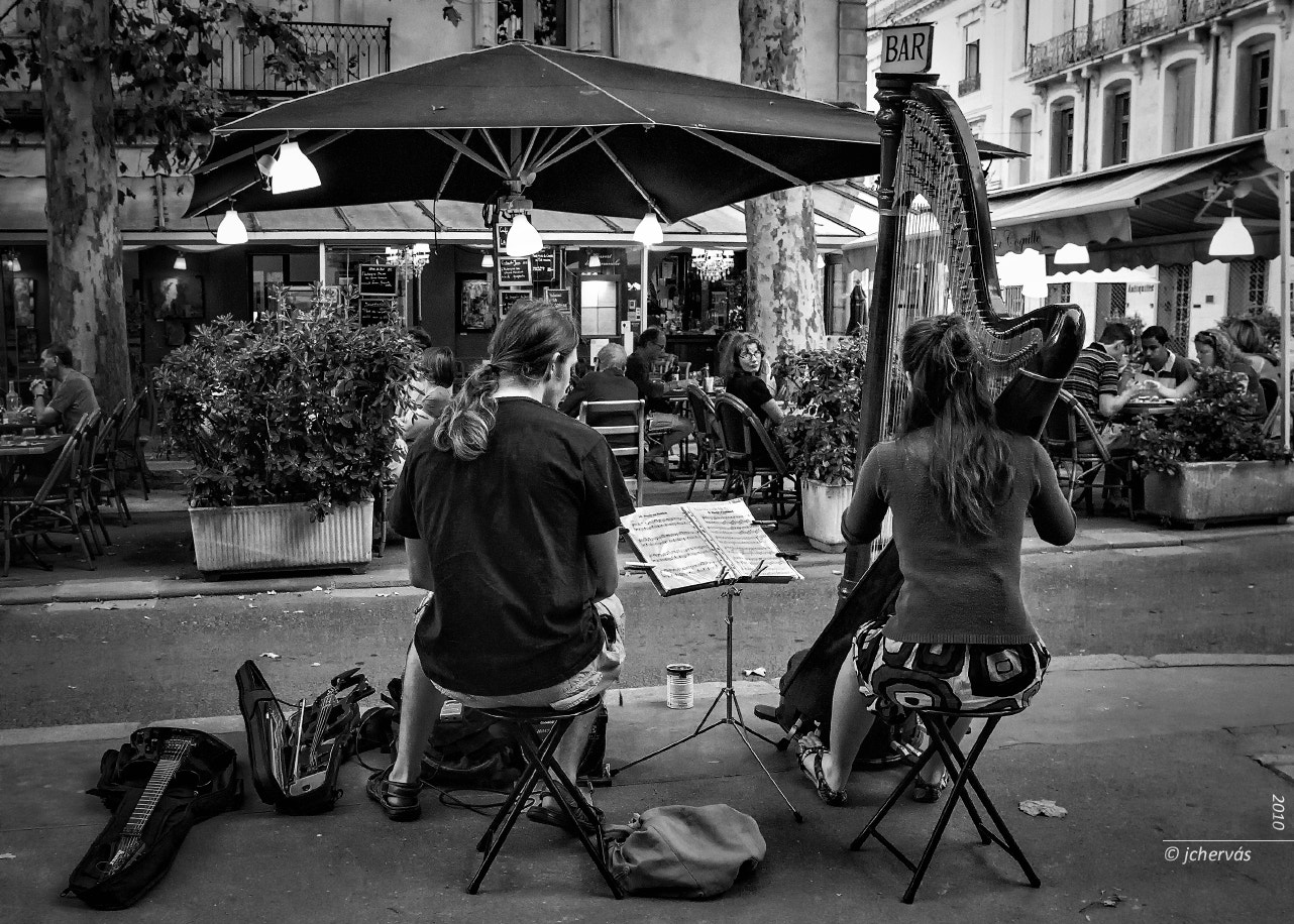 Canon EOS-1D Mark IV sample photo. Montpellier: "des musiciens de la rue" photography