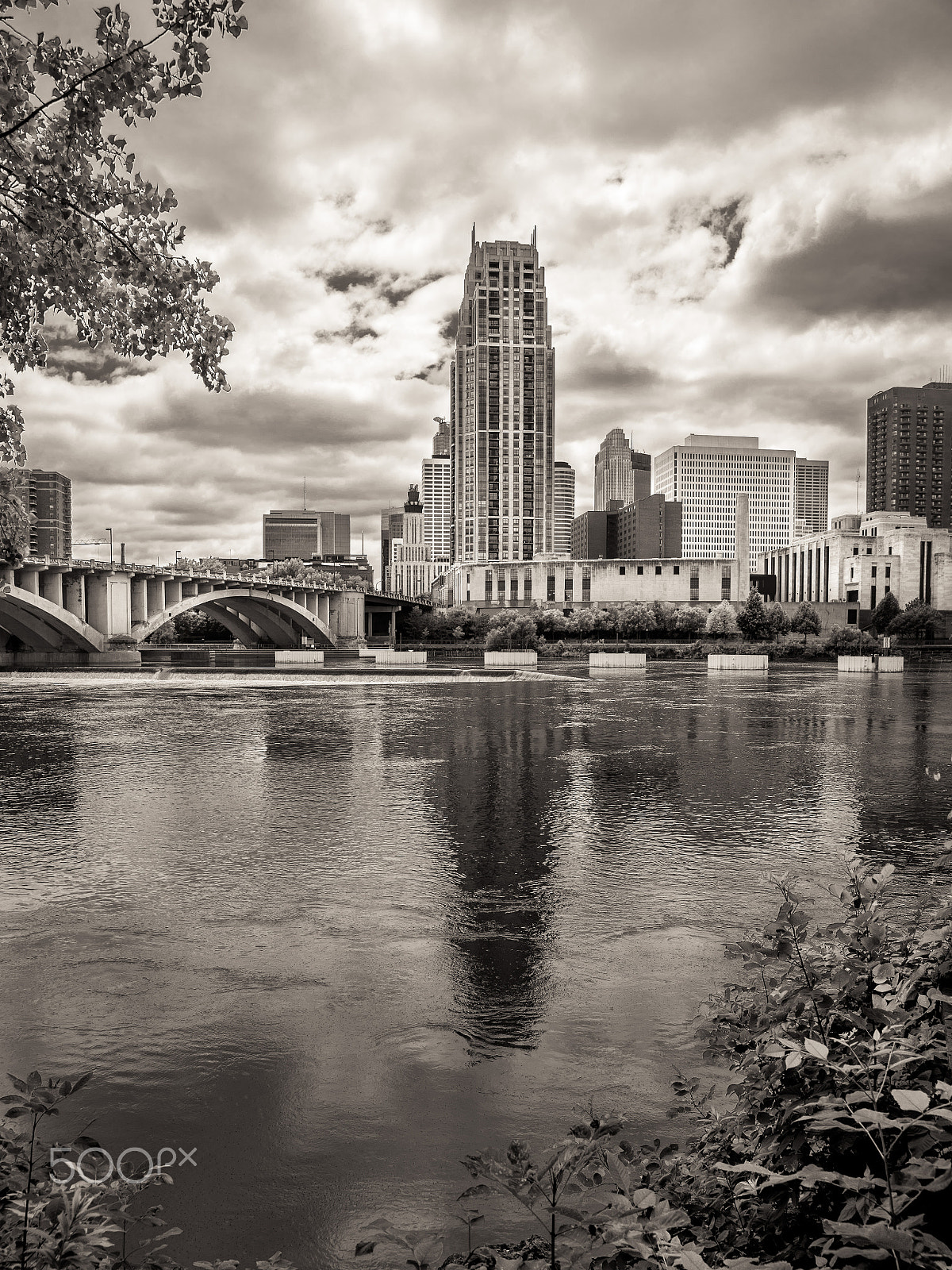 24-105mm F4 sample photo. Sky of minneapolis photography