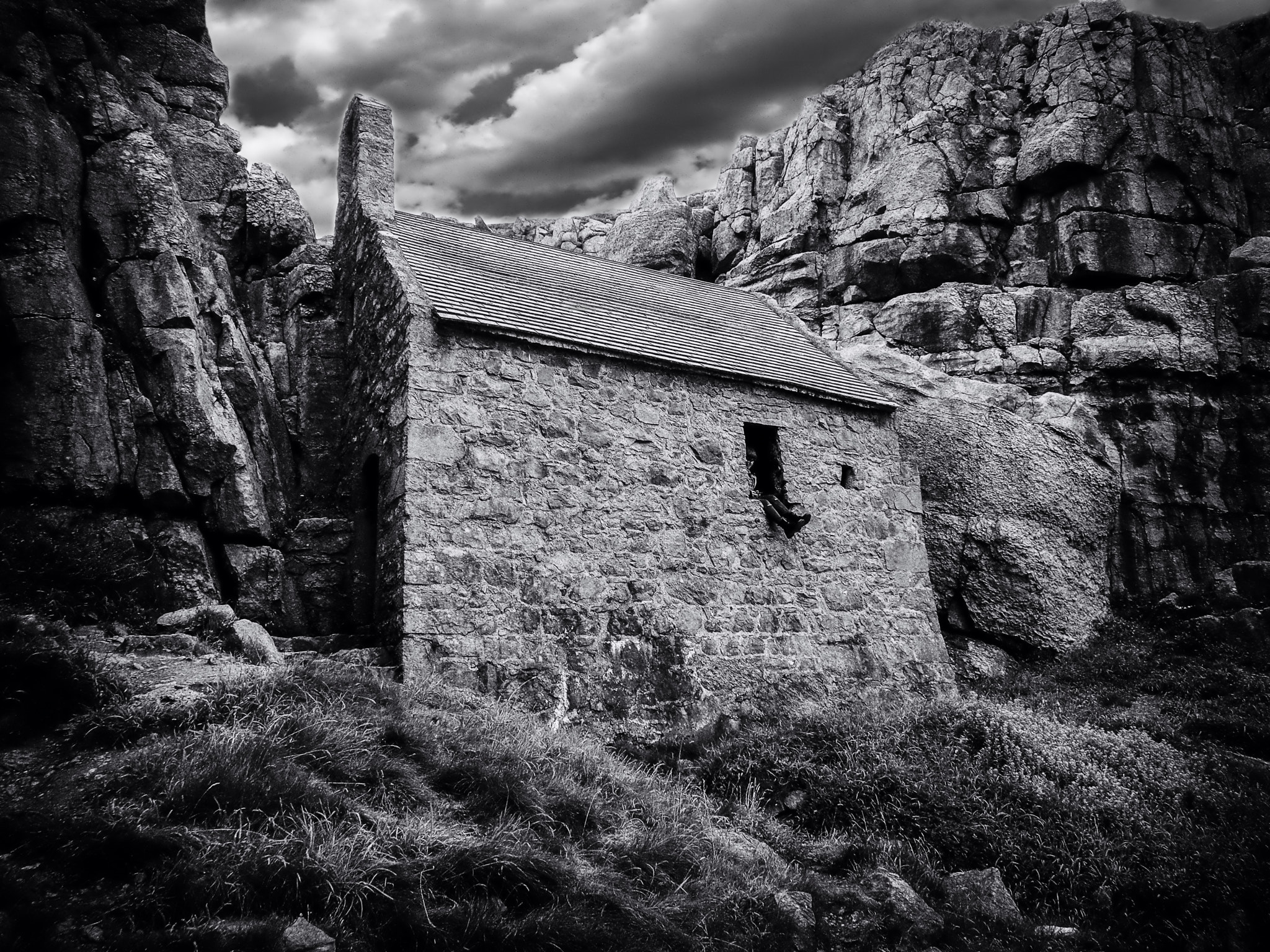 CASIO EX-ZR100 sample photo. Govans chapel wales photography