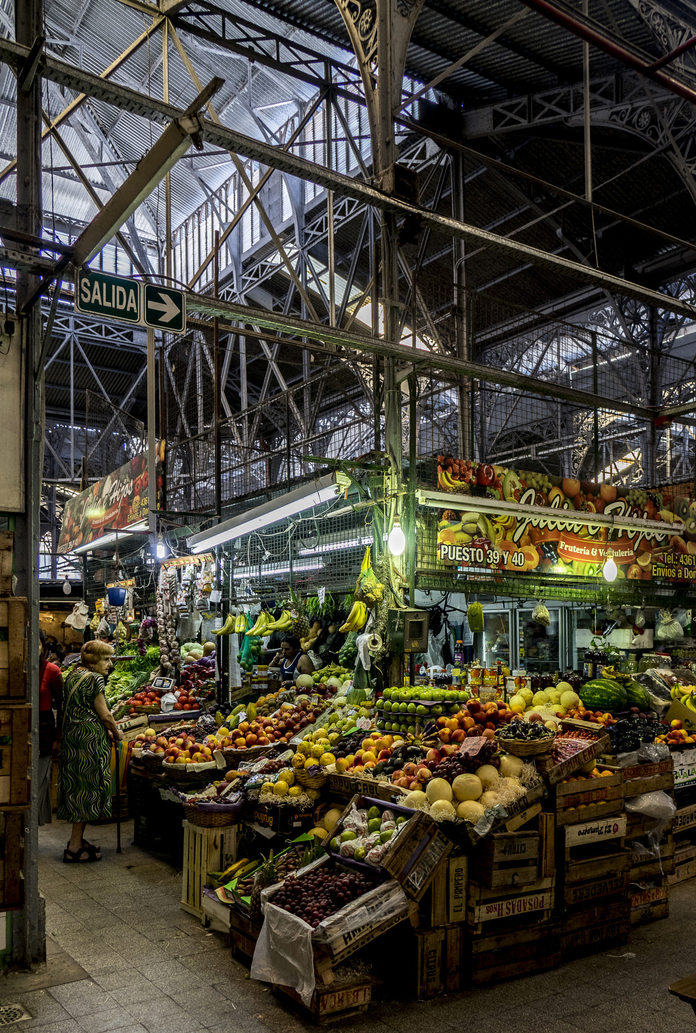 24-200mm F2.8 sample photo. El mercado xxl photography