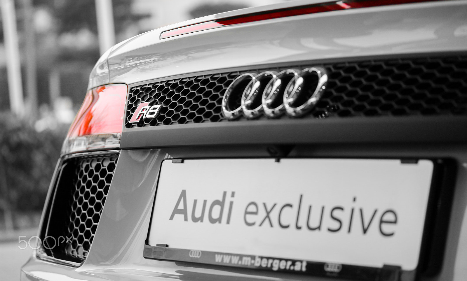Canon EF-S 60mm F2.8 Macro USM sample photo. Audi r8 photography