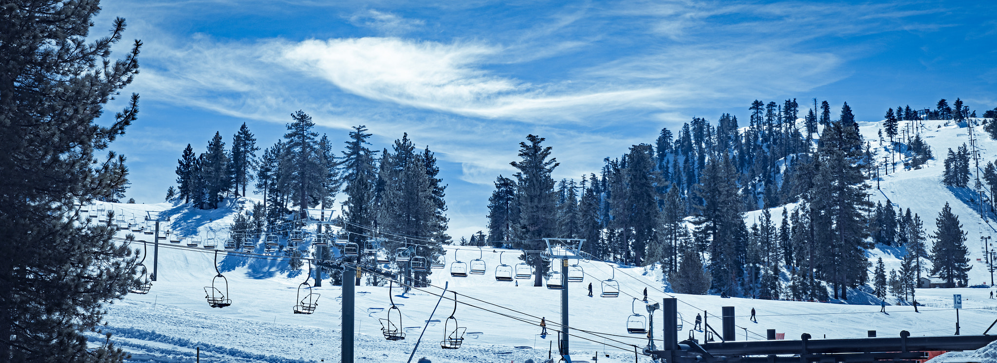 Canon EOS 80D + Sigma 24-70mm F2.8 EX DG Macro sample photo. Ski lift photography